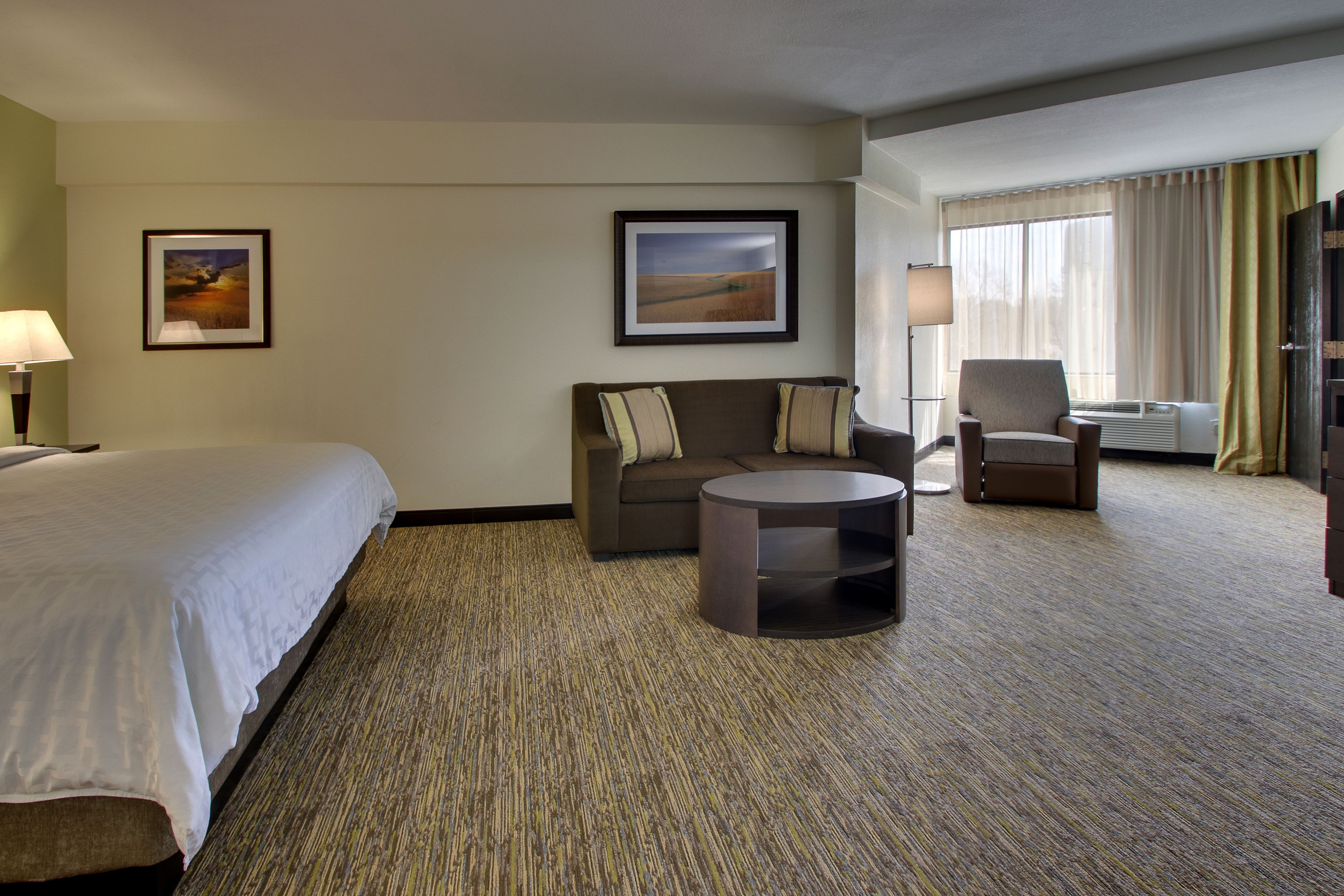 Candlewood Suites Wichita East