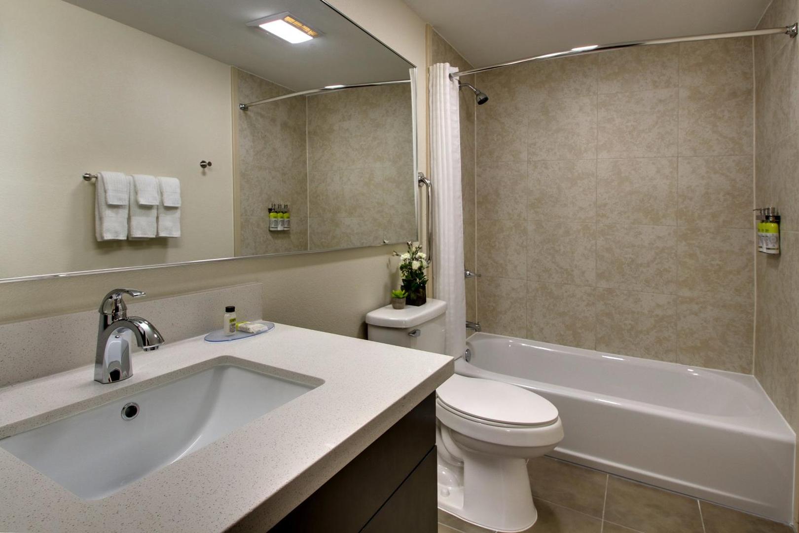 Candlewood Suites Wichita East