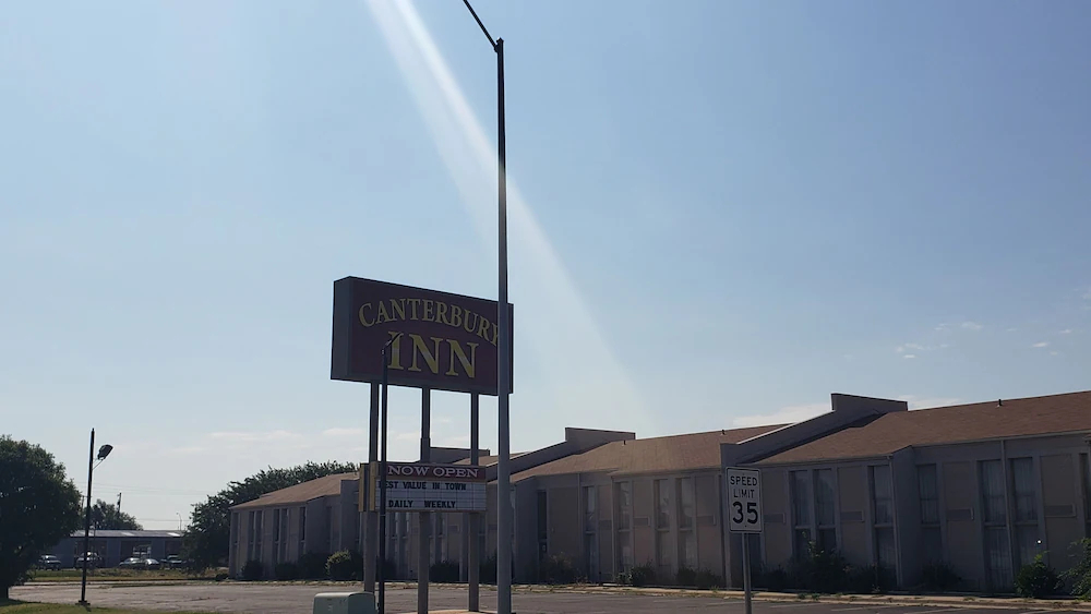 Economy Hotel Plus Wichita