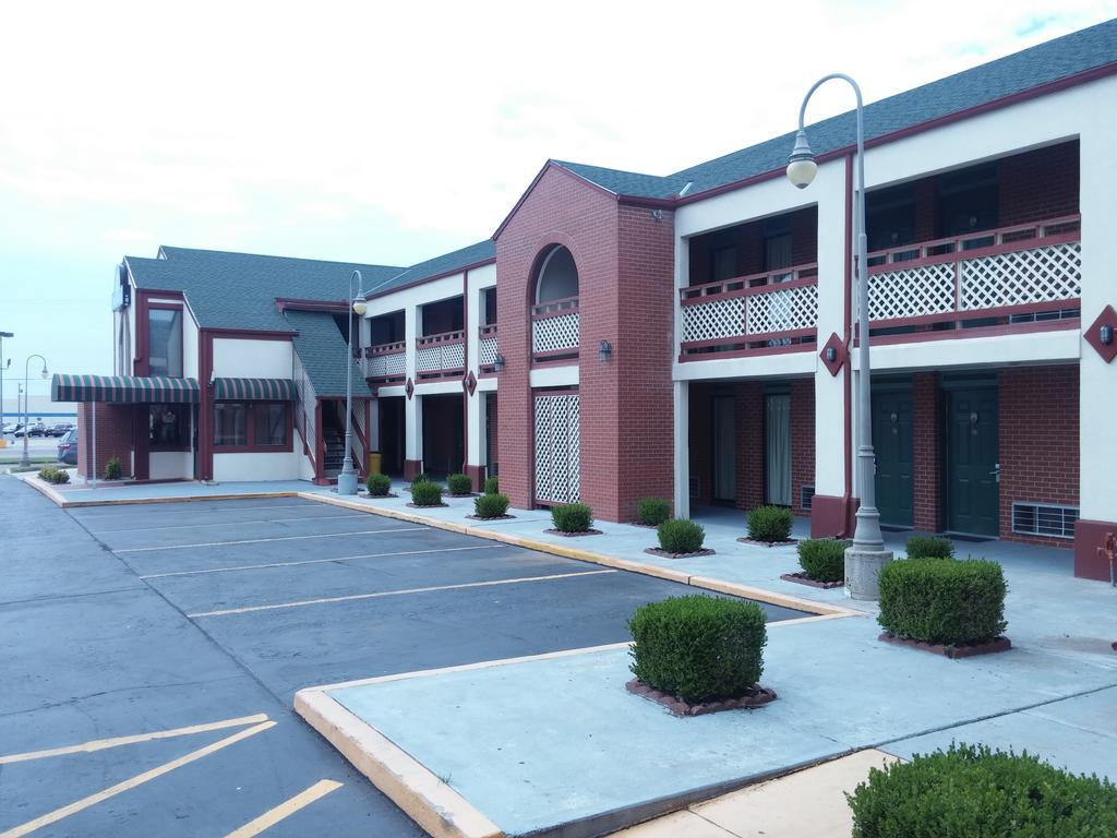 Economy Hotel Wichita - Florence Street