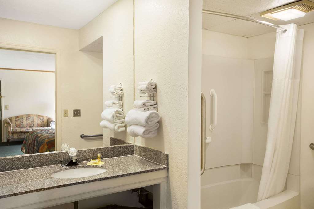 Economy Hotel Wichita - Florence Street
