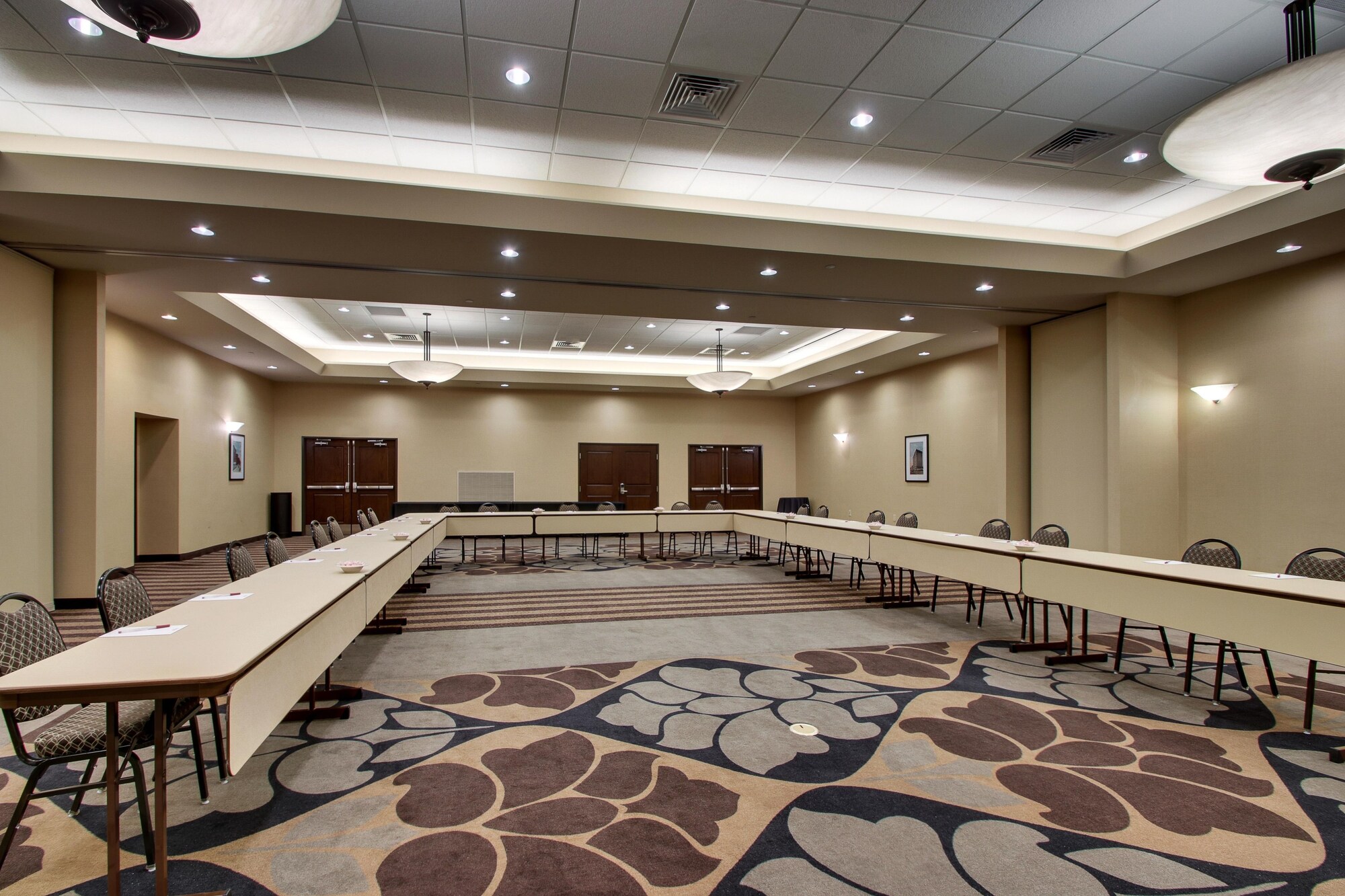 Drury Plaza Hotel Broadview Wichita