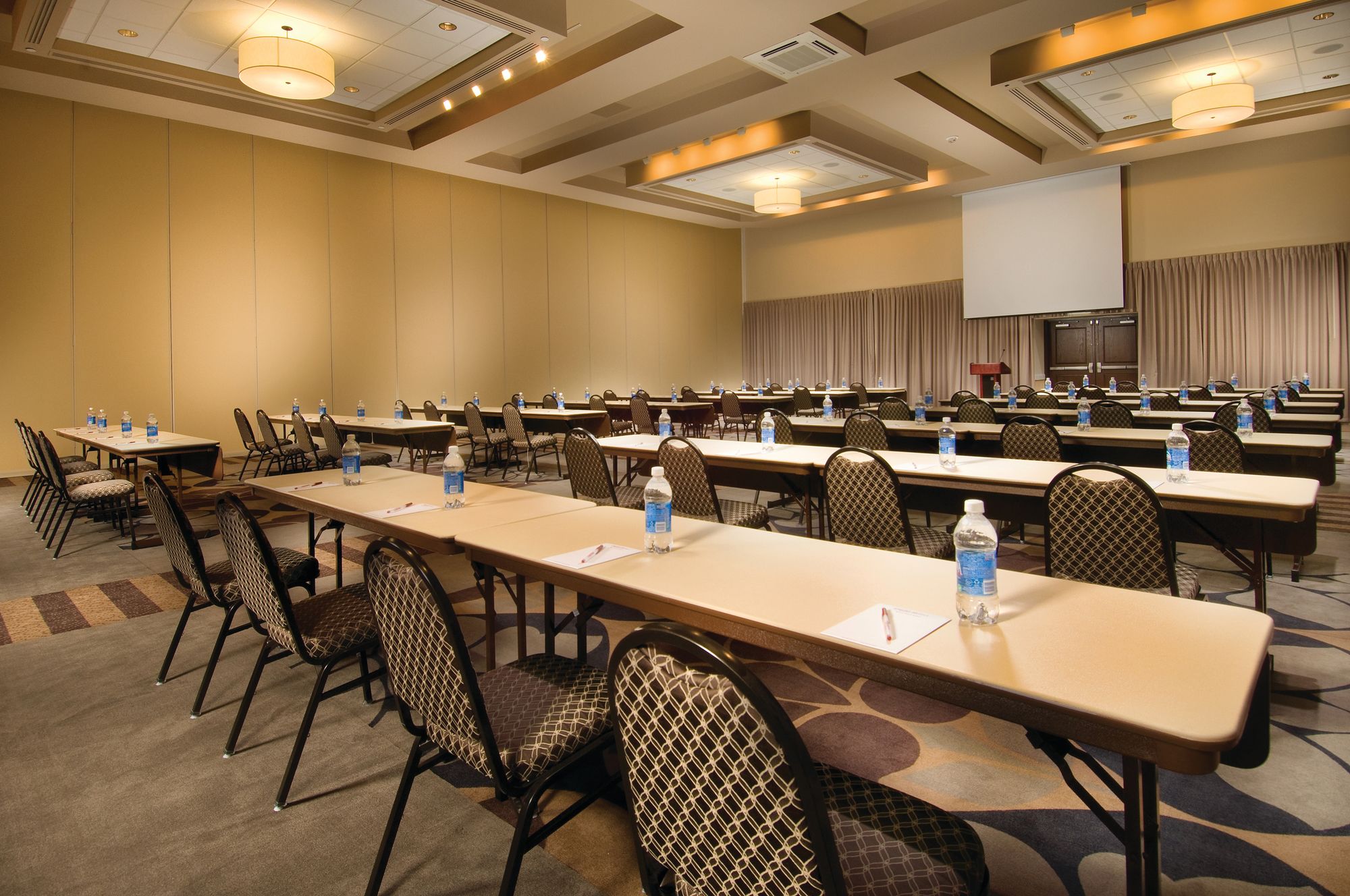 Drury Plaza Hotel Broadview Wichita