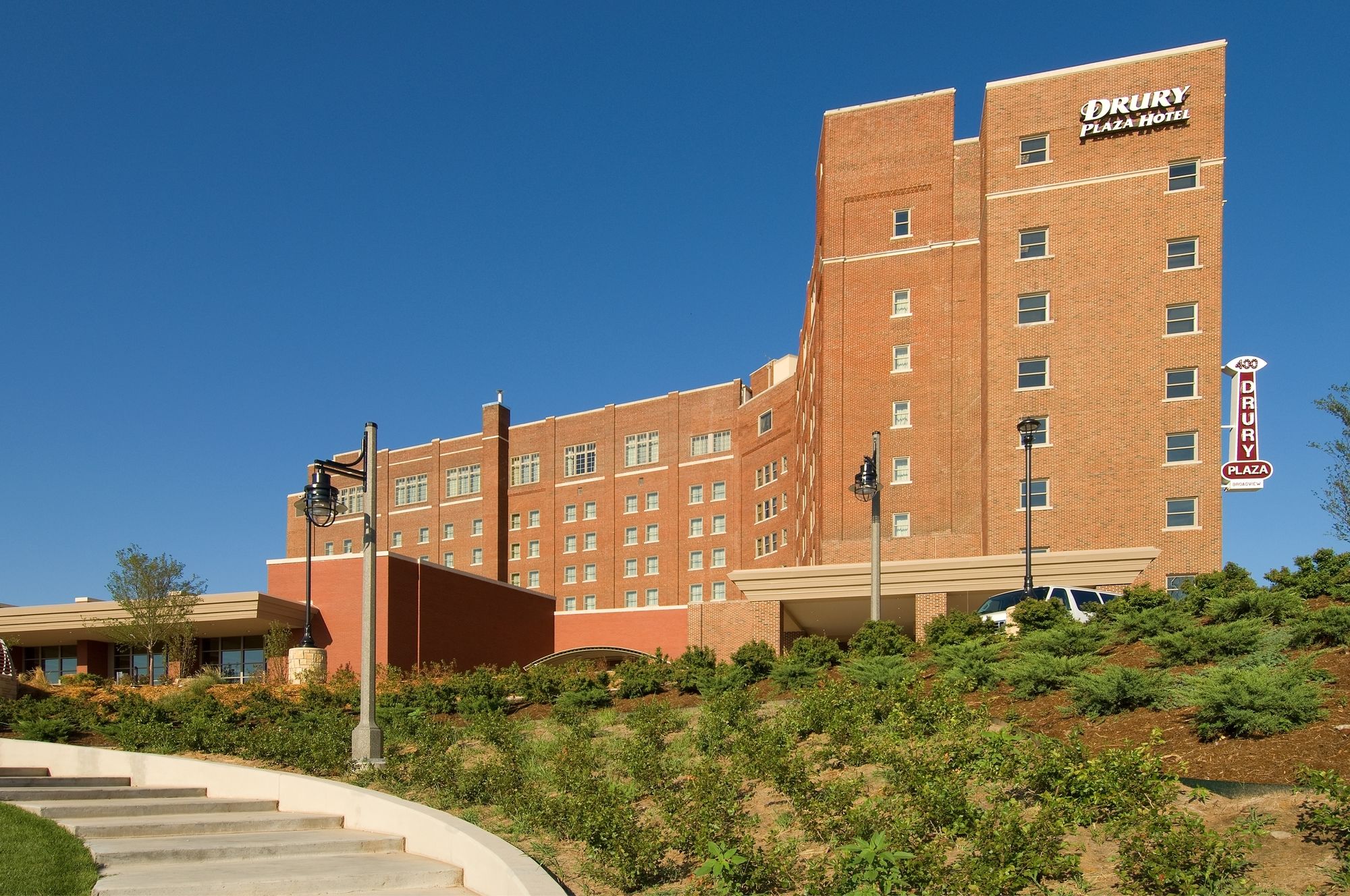 Drury Plaza Hotel Broadview Wichita