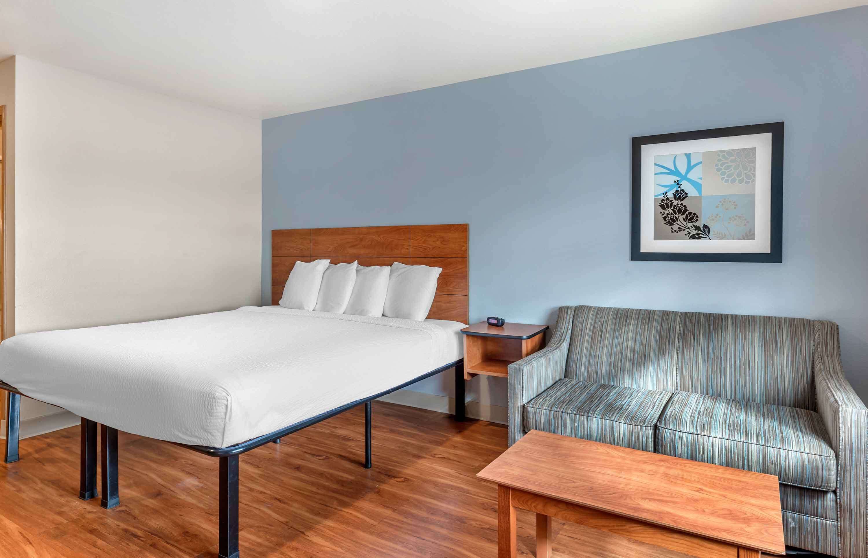 Extended Stay America Select Suites Wichita Airport