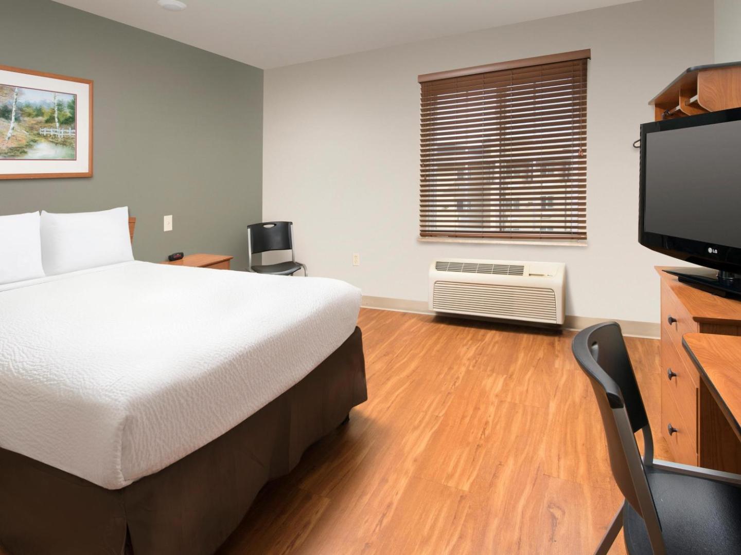 Extended Stay America Select Suites Wichita Airport