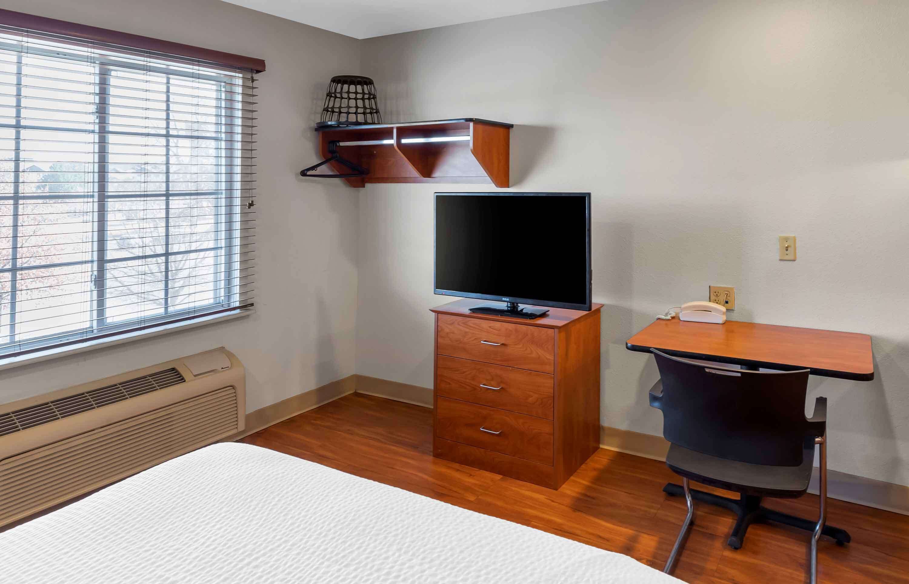 Extended Stay America Select Suites Wichita Airport
