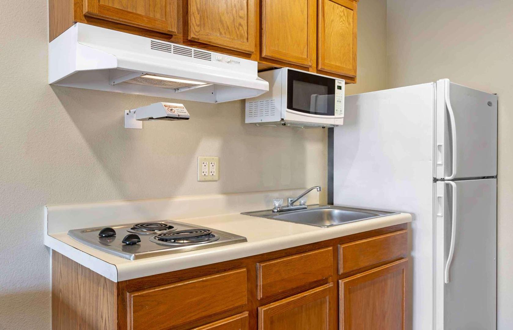 Extended Stay America Select Suites Wichita Airport