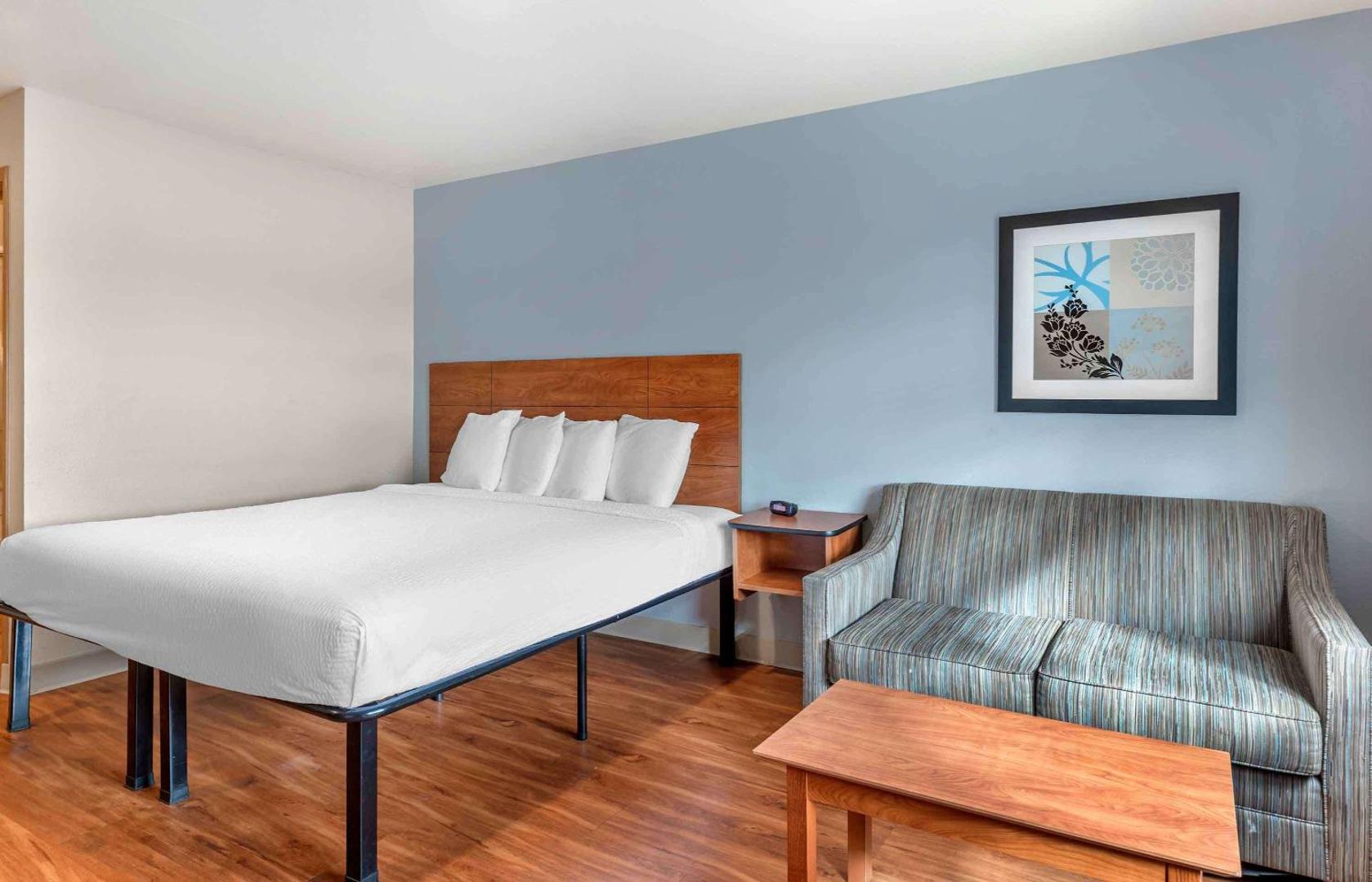 Extended Stay America Select Suites Wichita Airport