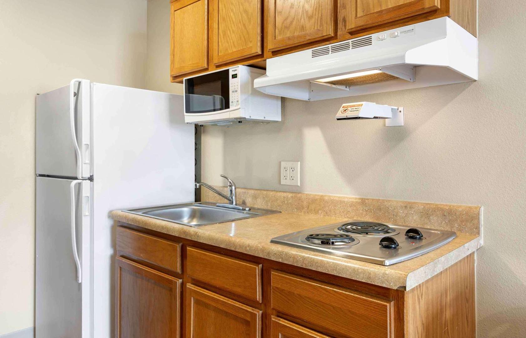 Extended Stay America Select Suites Wichita Airport