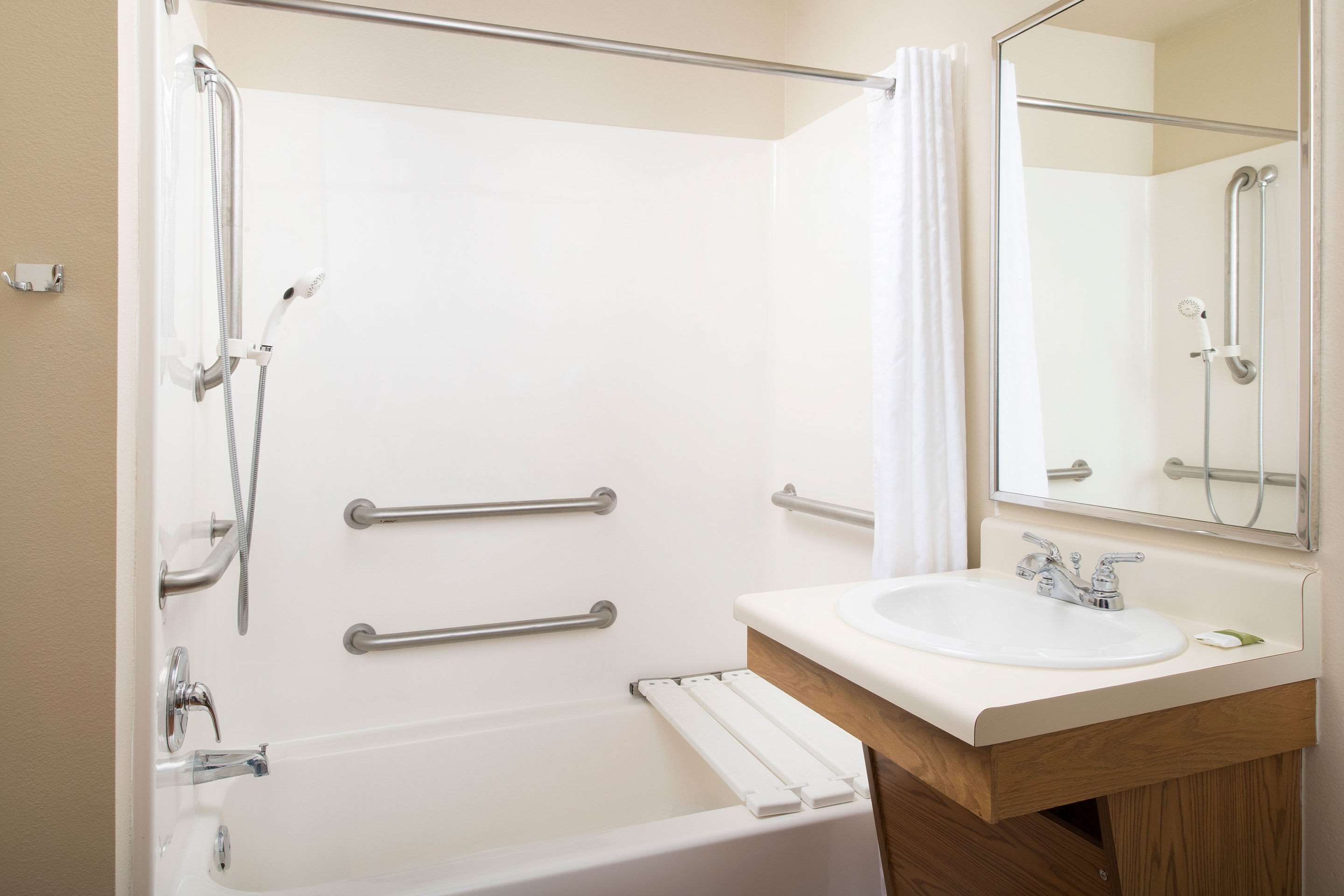 Extended Stay America Select Suites Wichita Airport