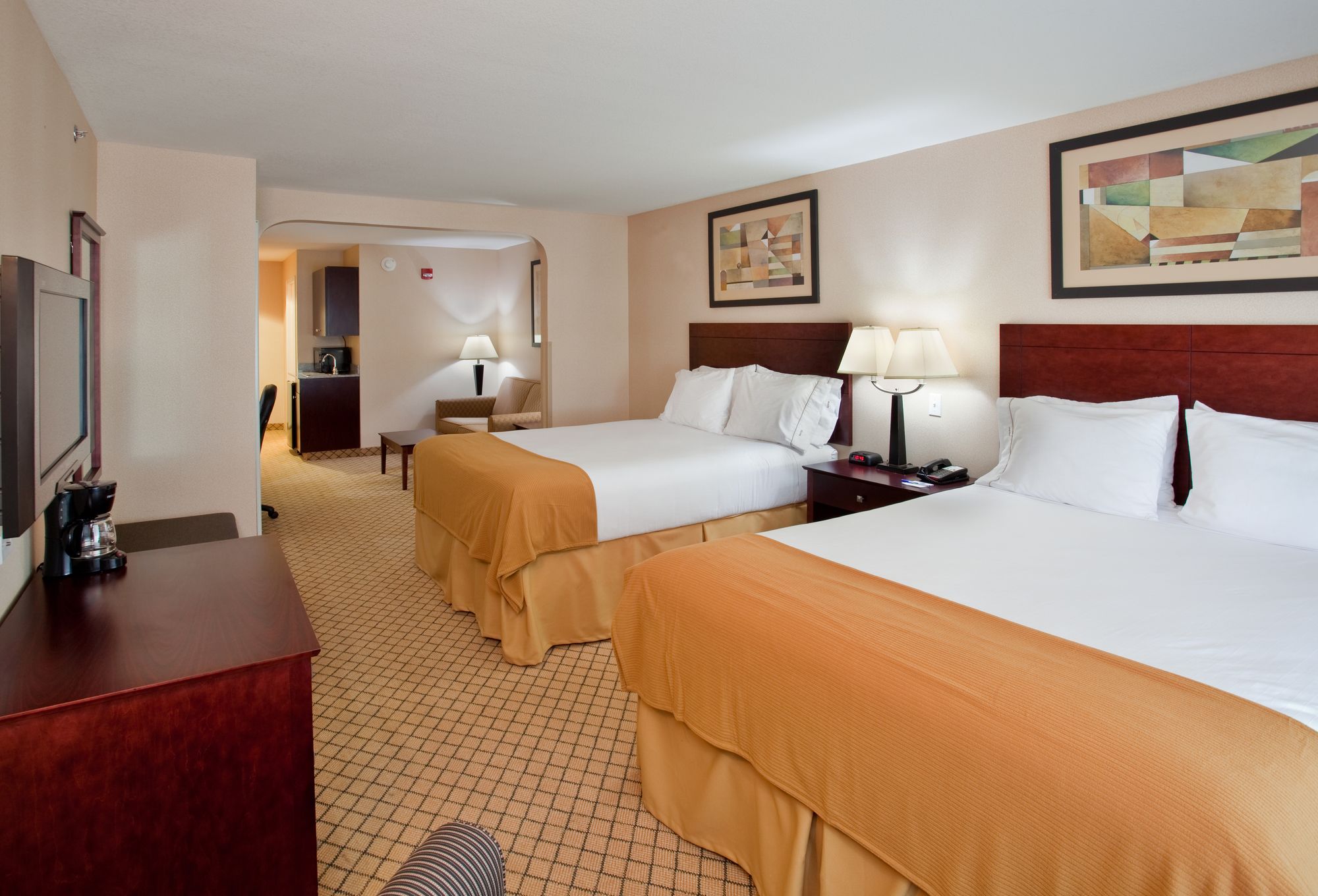 Holiday Inn Express Hotel & Suites Wichita Airport