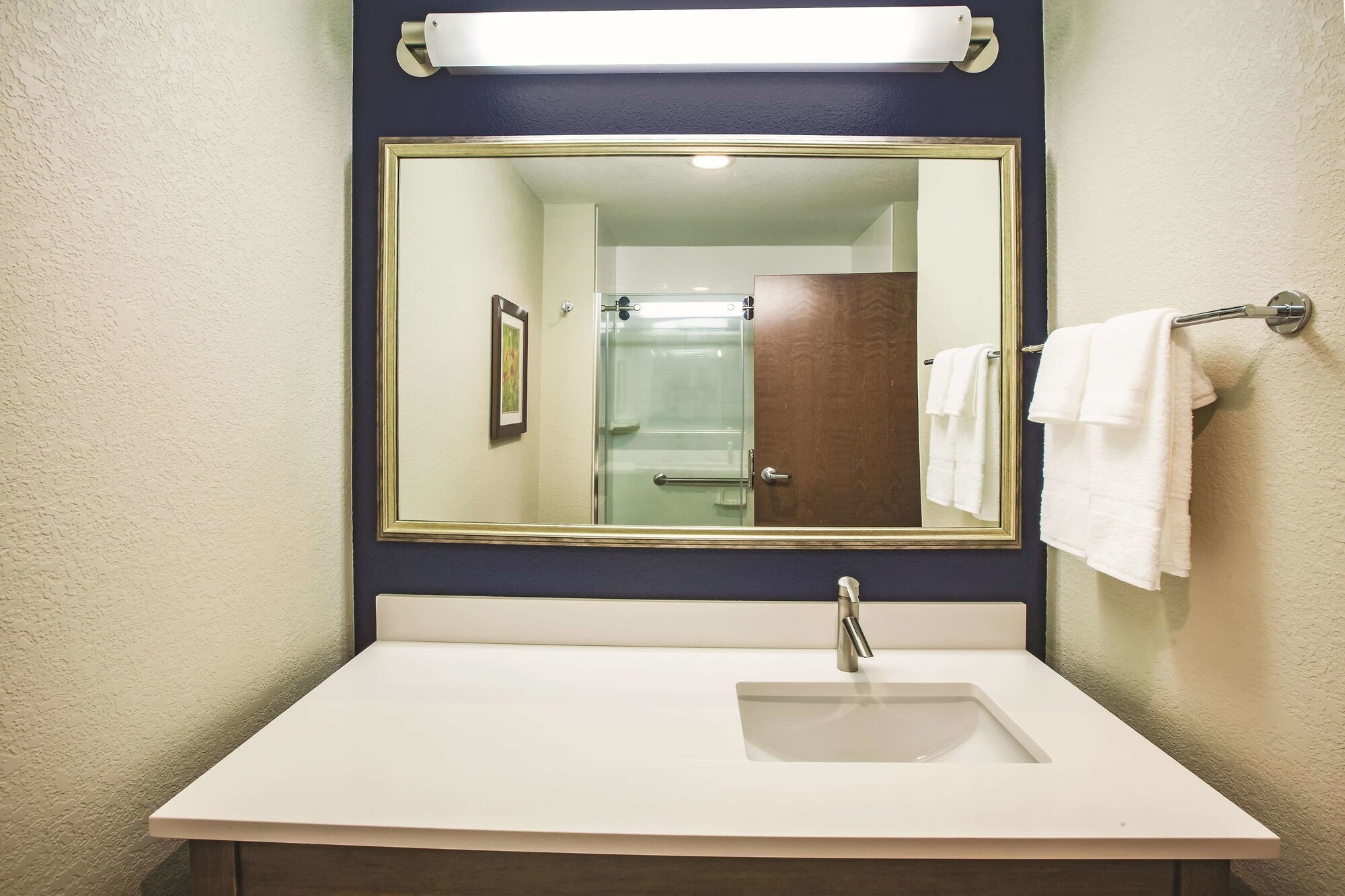 La Quinta Inn & Suites by Wyndham Wichita Northeast