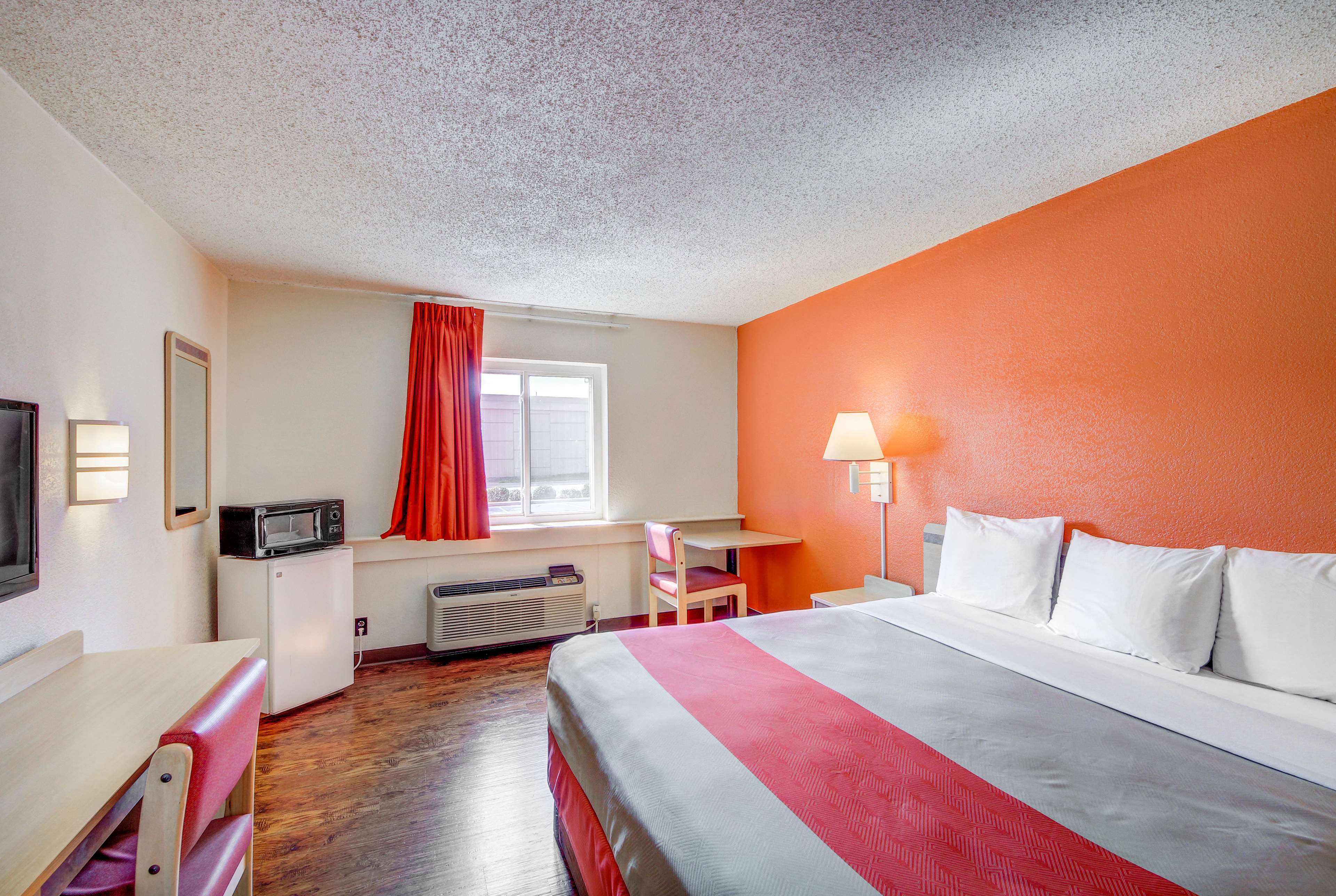 Motel 6 Wichita East
