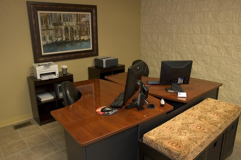Red Roof Inn & Conference Center Wichita Airport