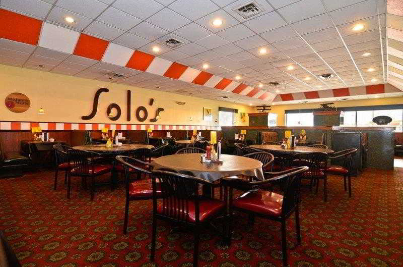 Red Roof Inn & Conference Center Wichita Airport