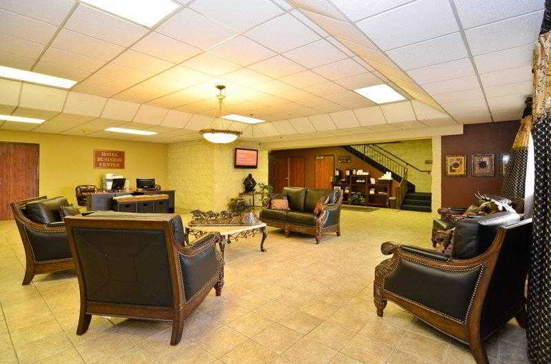 Red Roof Inn & Conference Center Wichita Airport