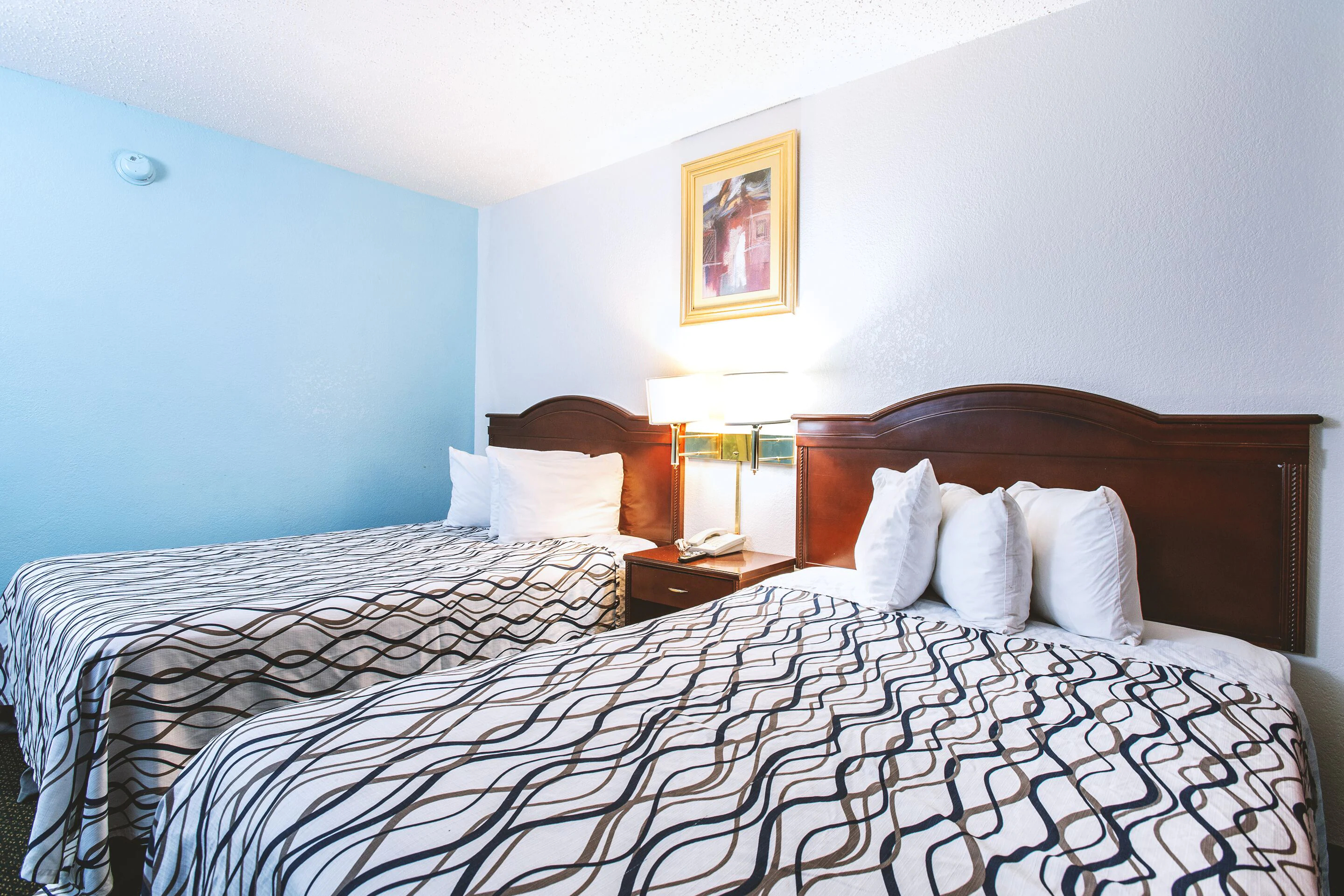 Sky-Palace Inn & Suites Wichita East