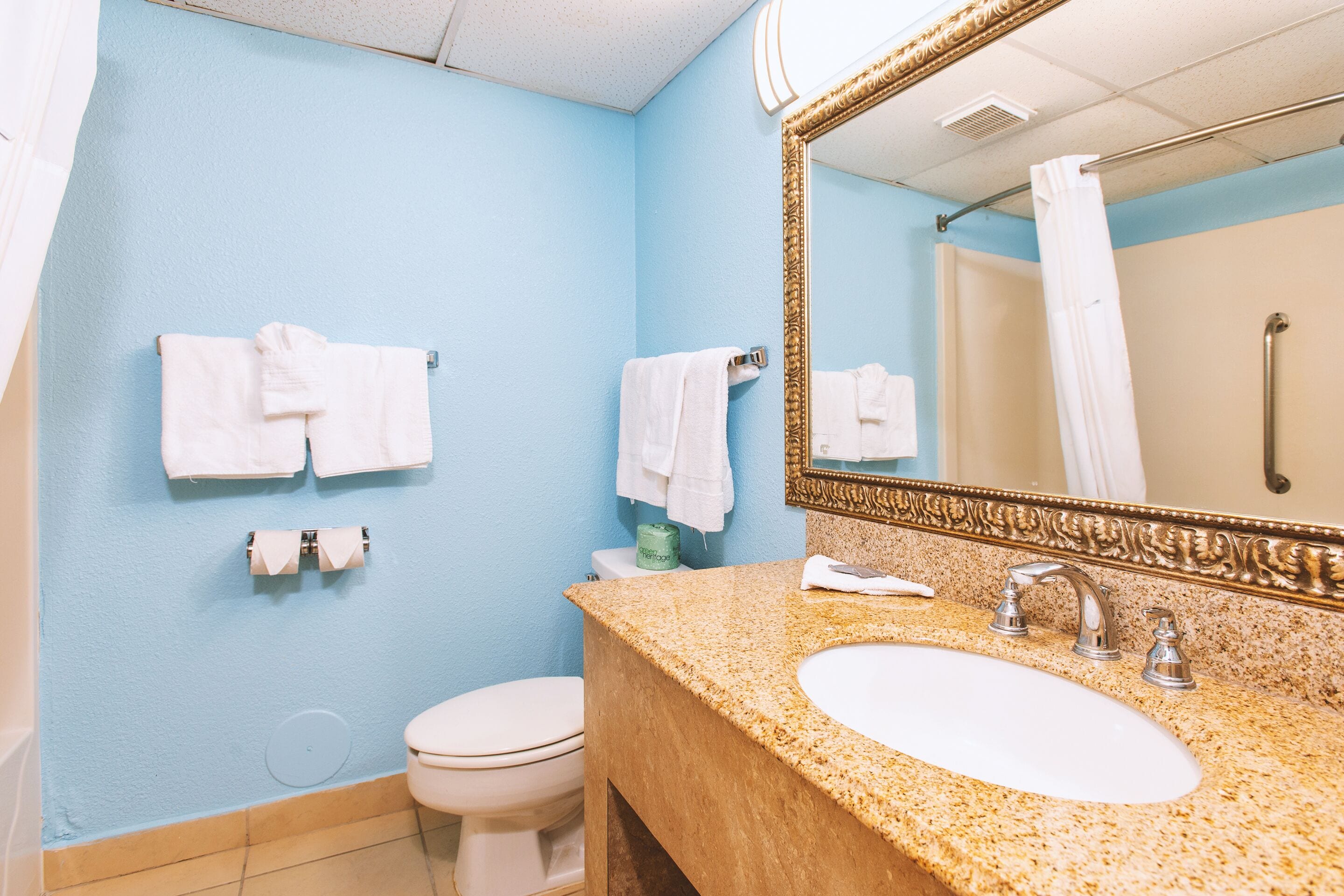 Sky-Palace Inn & Suites Wichita East