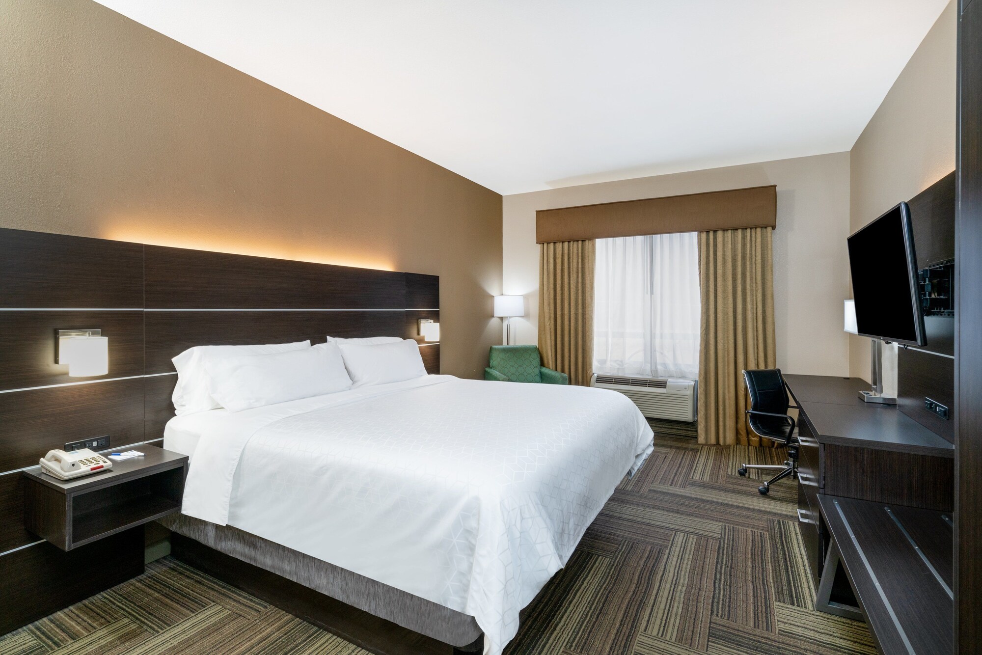 Holiday Inn Express Hotel & Suites Ashland