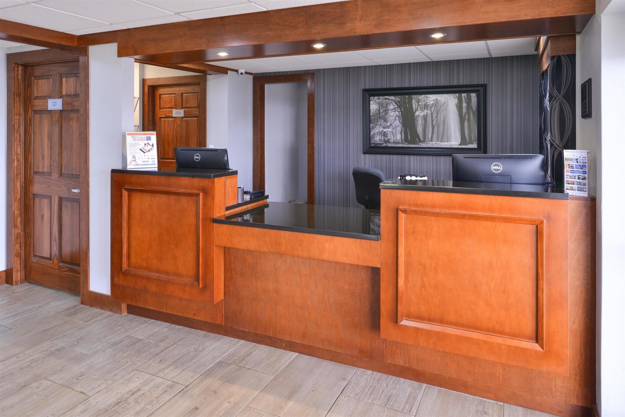 SureStay Hotel by Best Western Bowling Green North