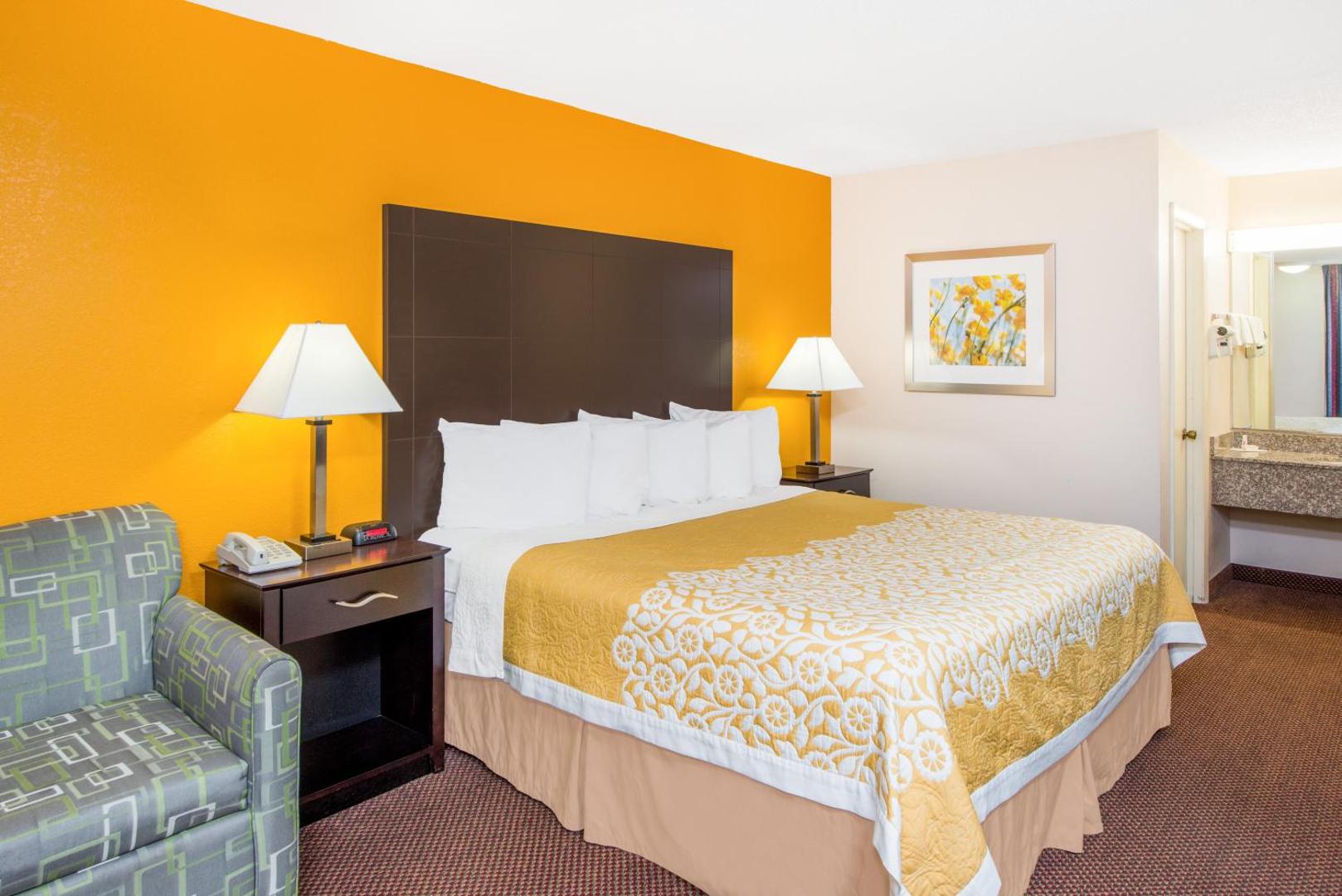 Days Inn by Wyndham Calvert City