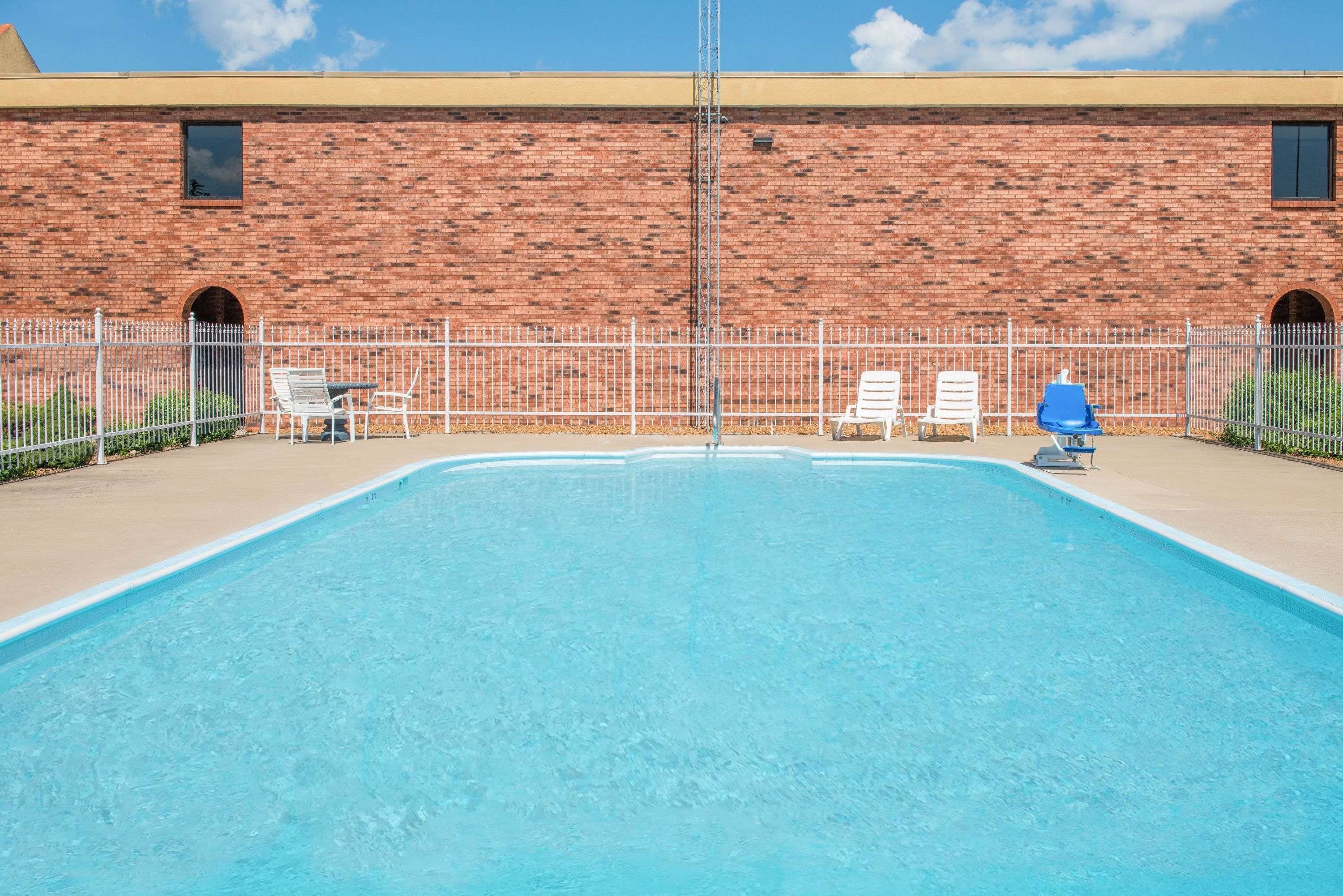 Days Inn by Wyndham Calvert City
