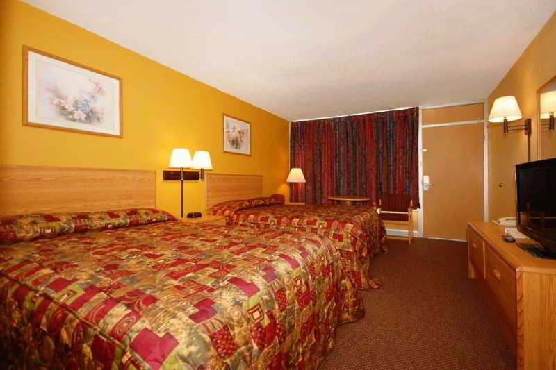 Red Roof Inn & Suites Cave City