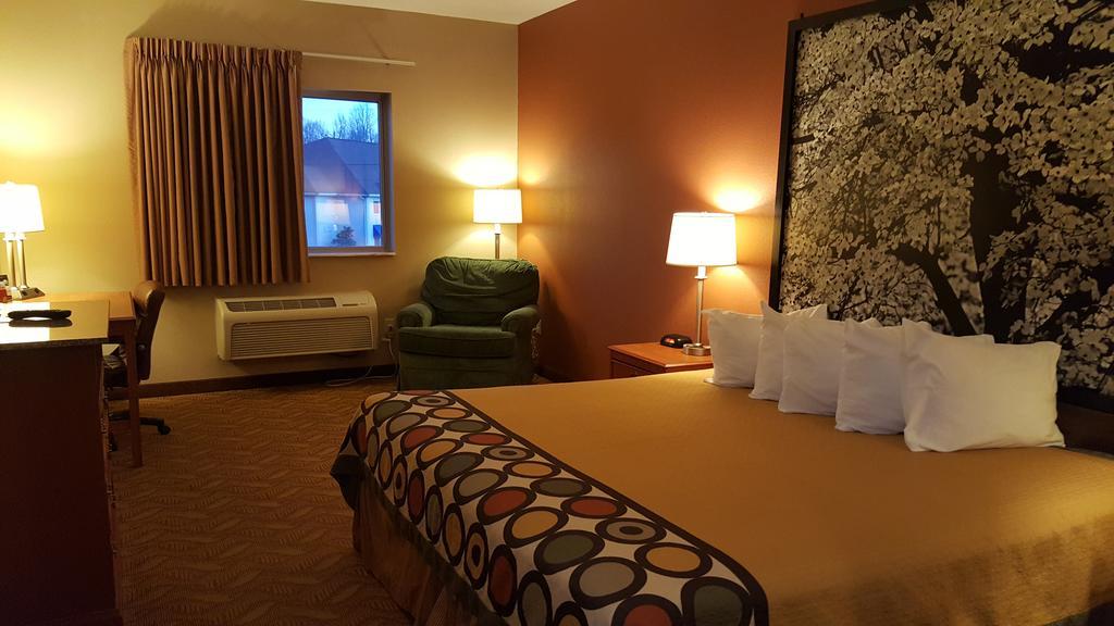 Super 8 by Wyndham Central City