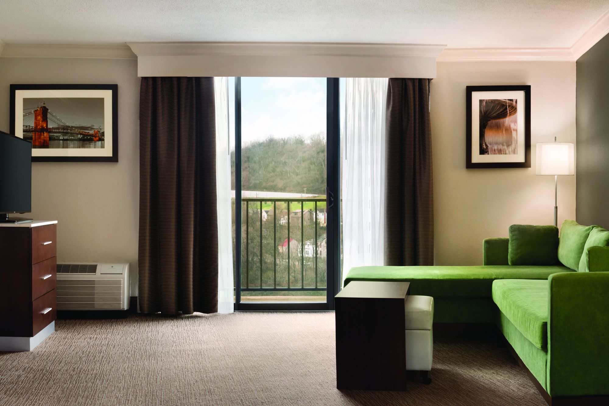 Radisson Hotel Cincinnati Riverfront
