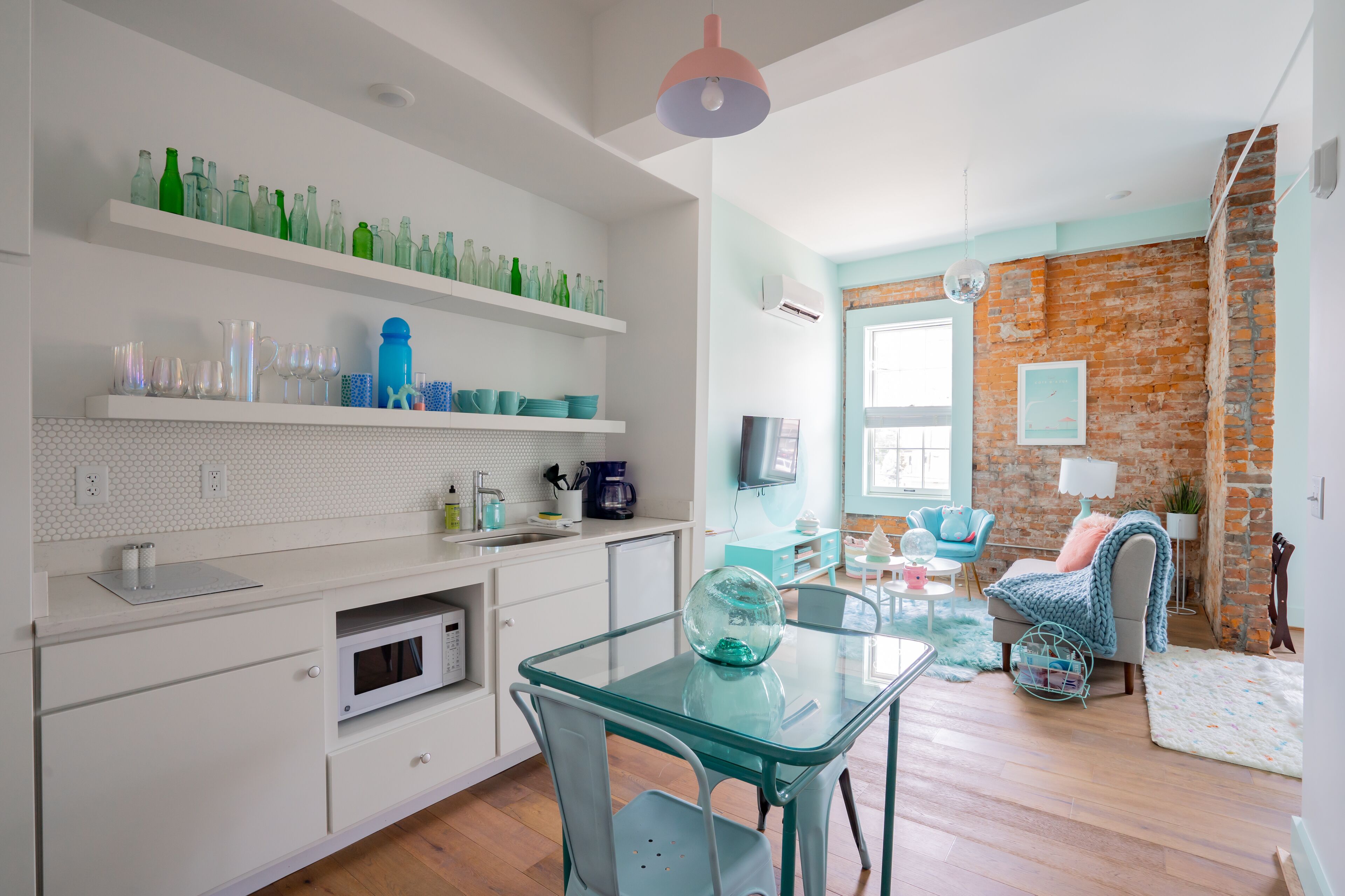 The Pickle Factory Hotel By Neat Suites