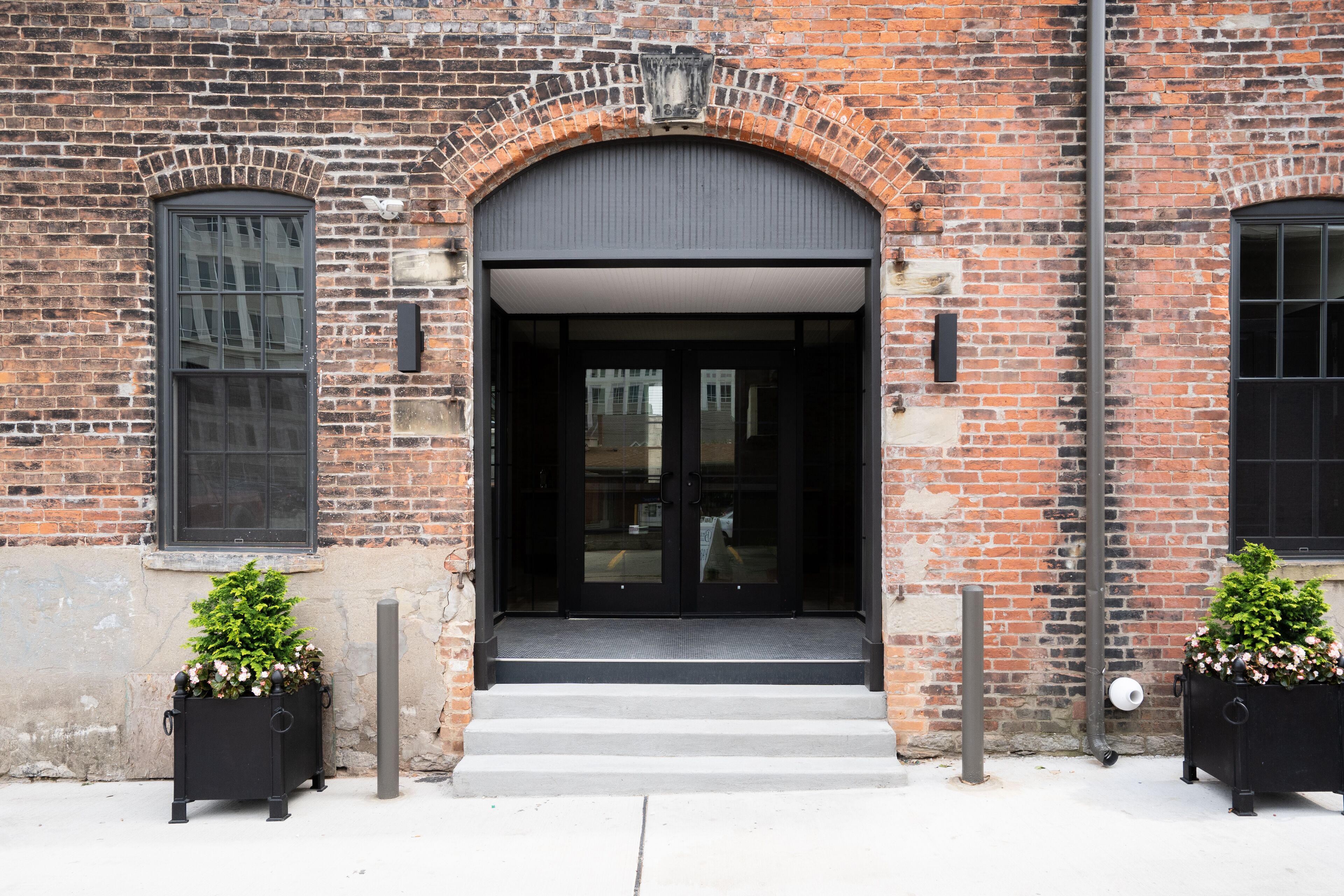 The Pickle Factory Hotel By Neat Suites