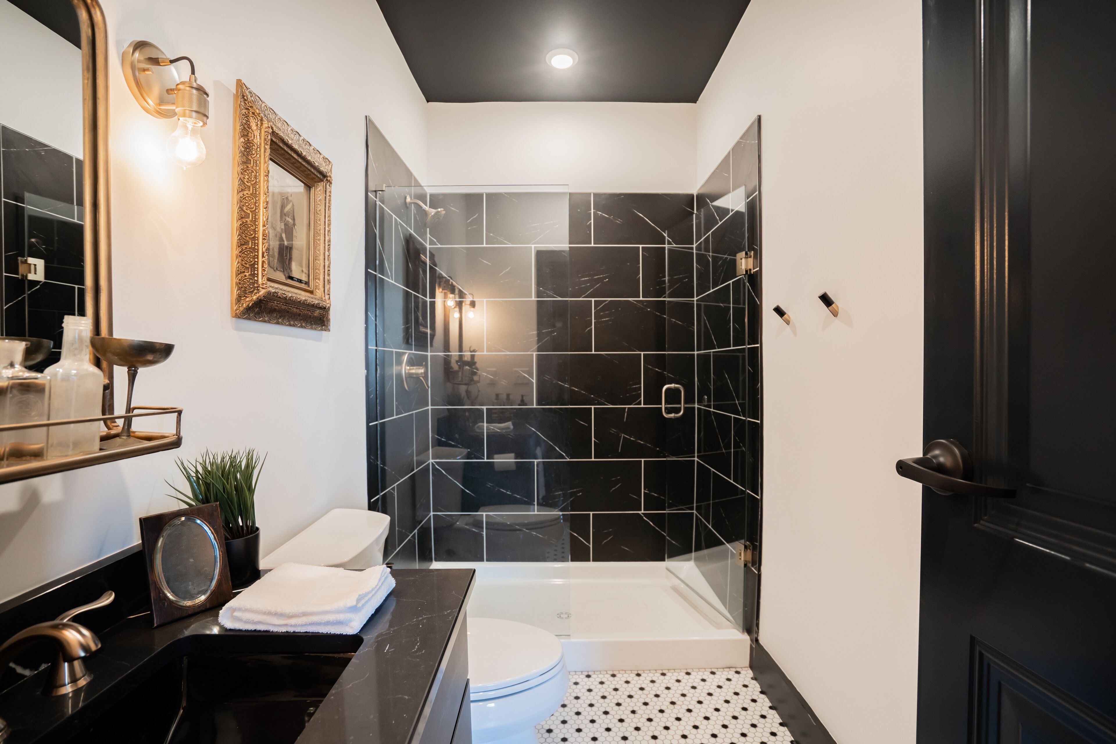 The Pickle Factory Hotel By Neat Suites