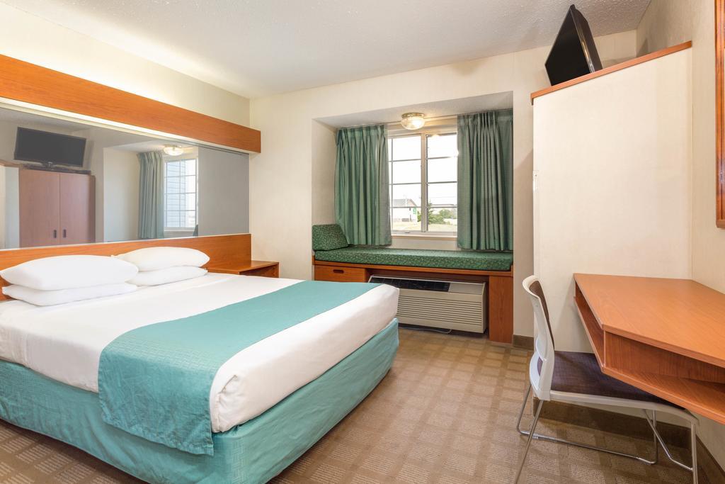 Microtel Inn & Suites by Wyndham Dry Ridge