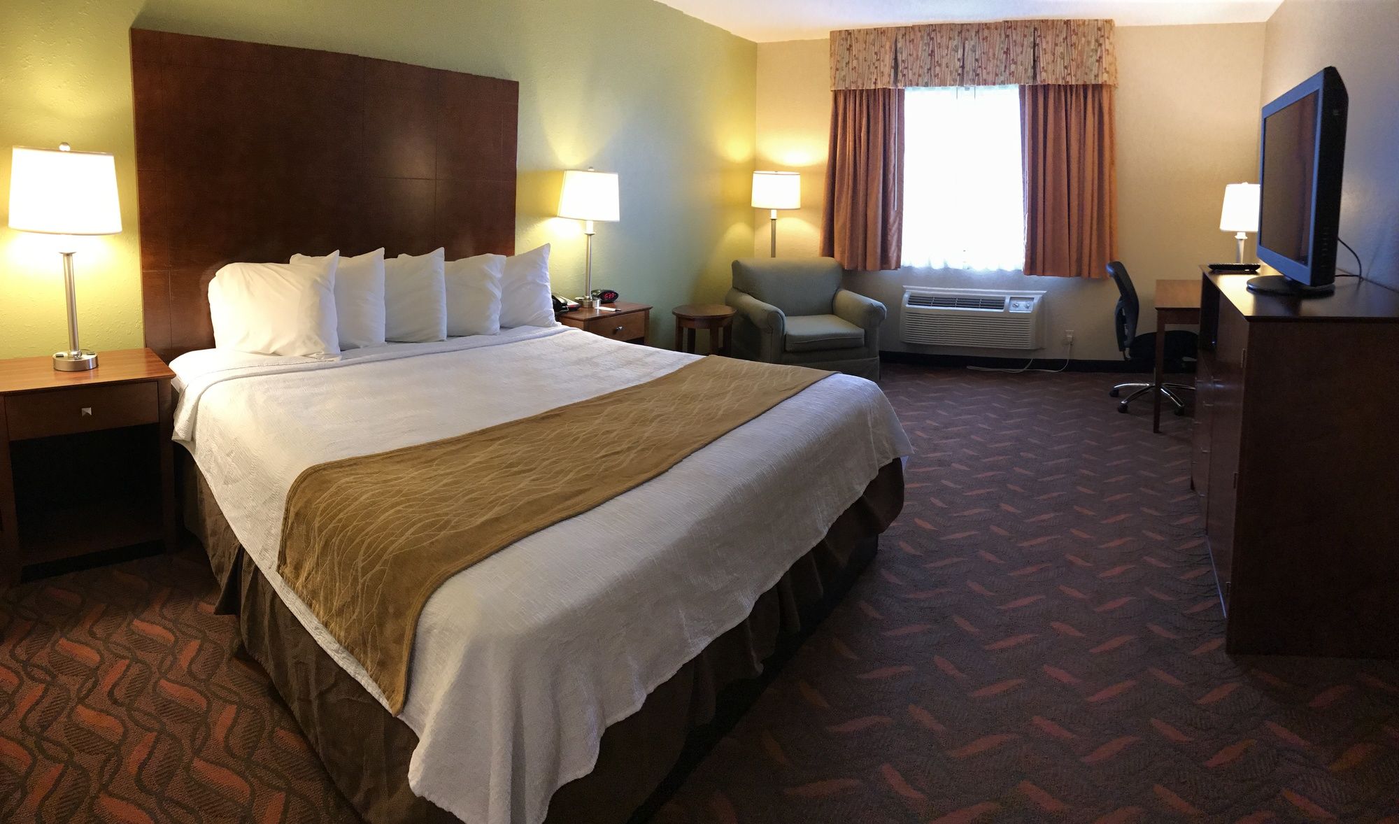Greenfield Inn & Suites Elizabethtown, KY I65 Exit 94