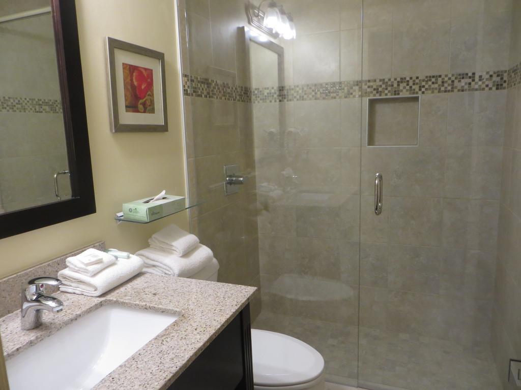 Ashley Quarters Hotel