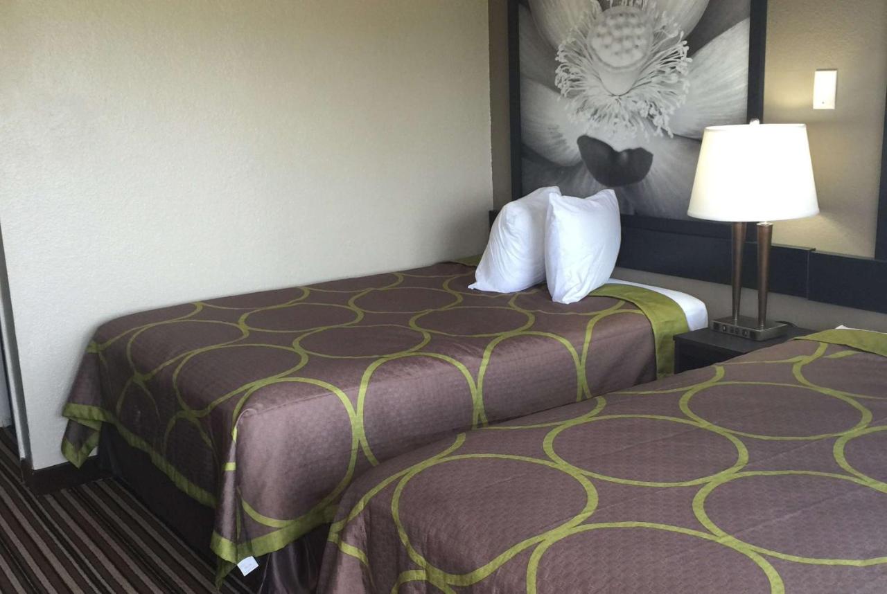 Super 8 by Wyndham Florence