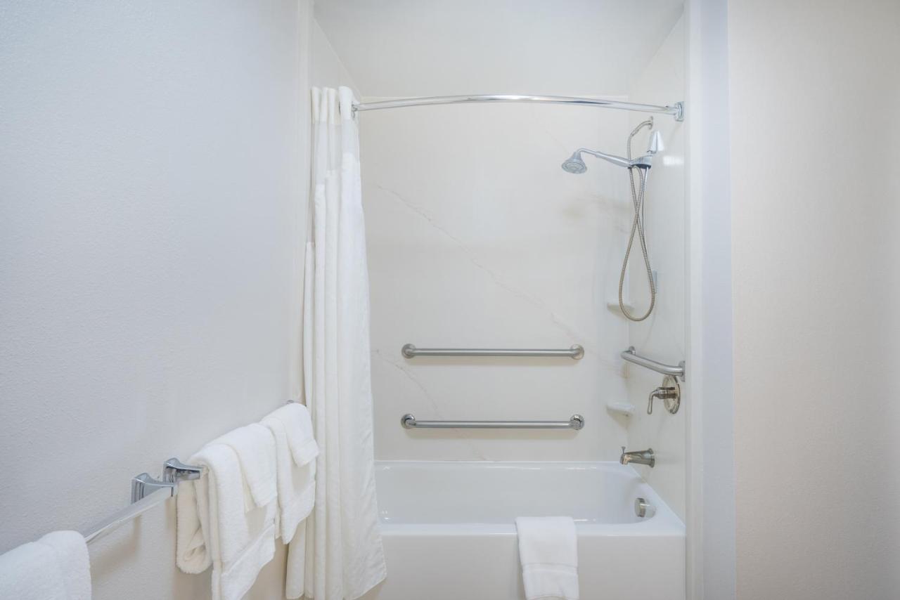 Holiday Inn Express & Suites Frankfort