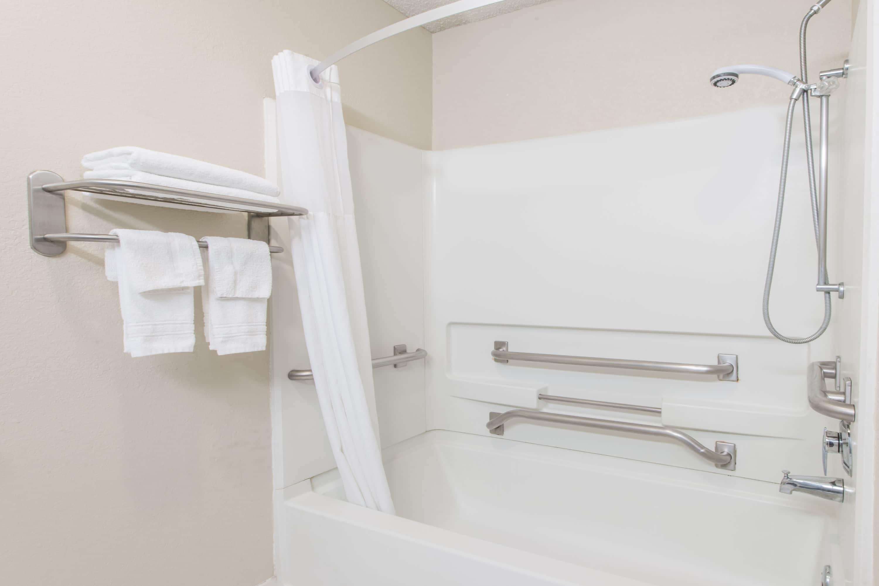 Microtel Inn & Suites by Wyndham Georgetown