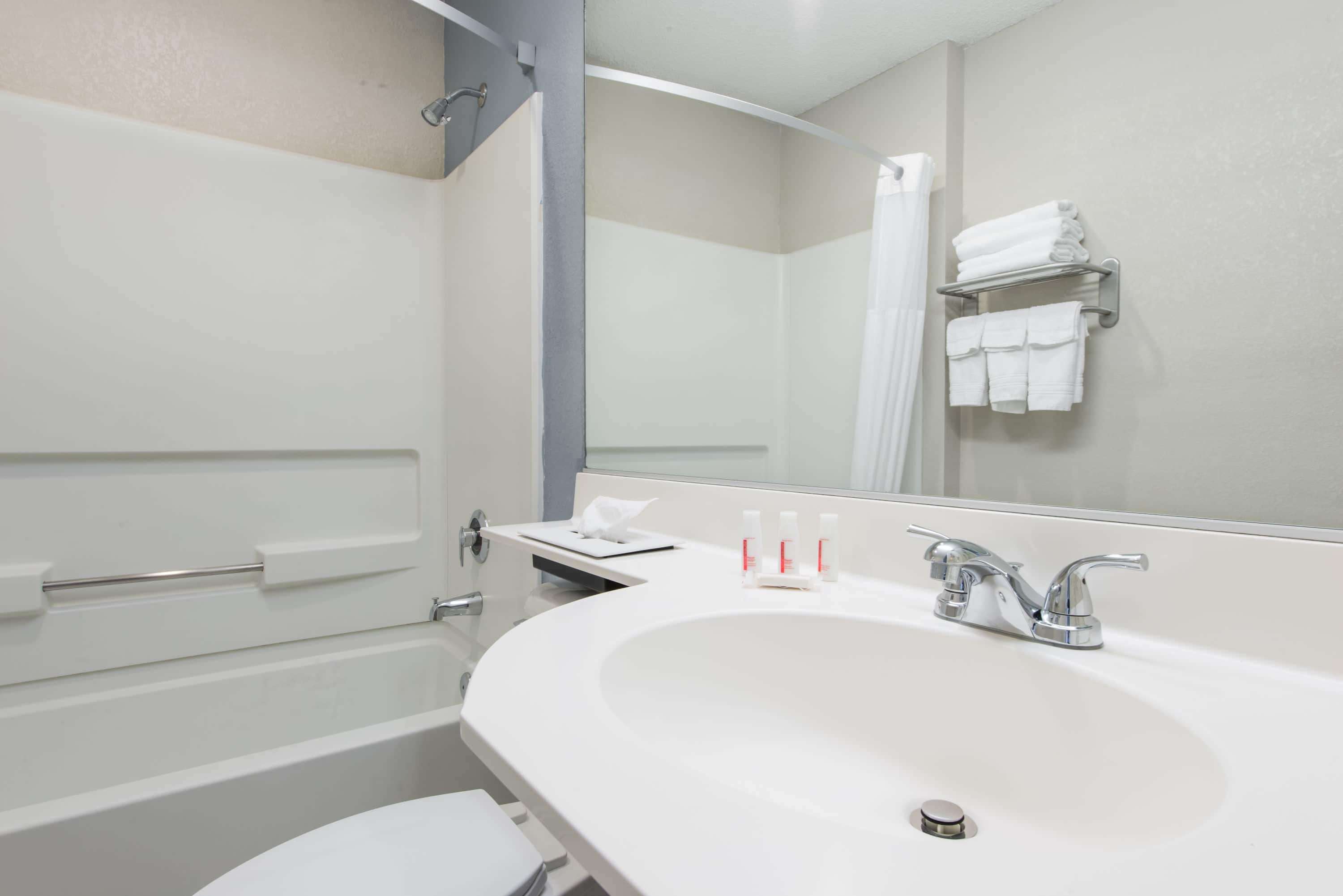 Microtel Inn & Suites by Wyndham Georgetown