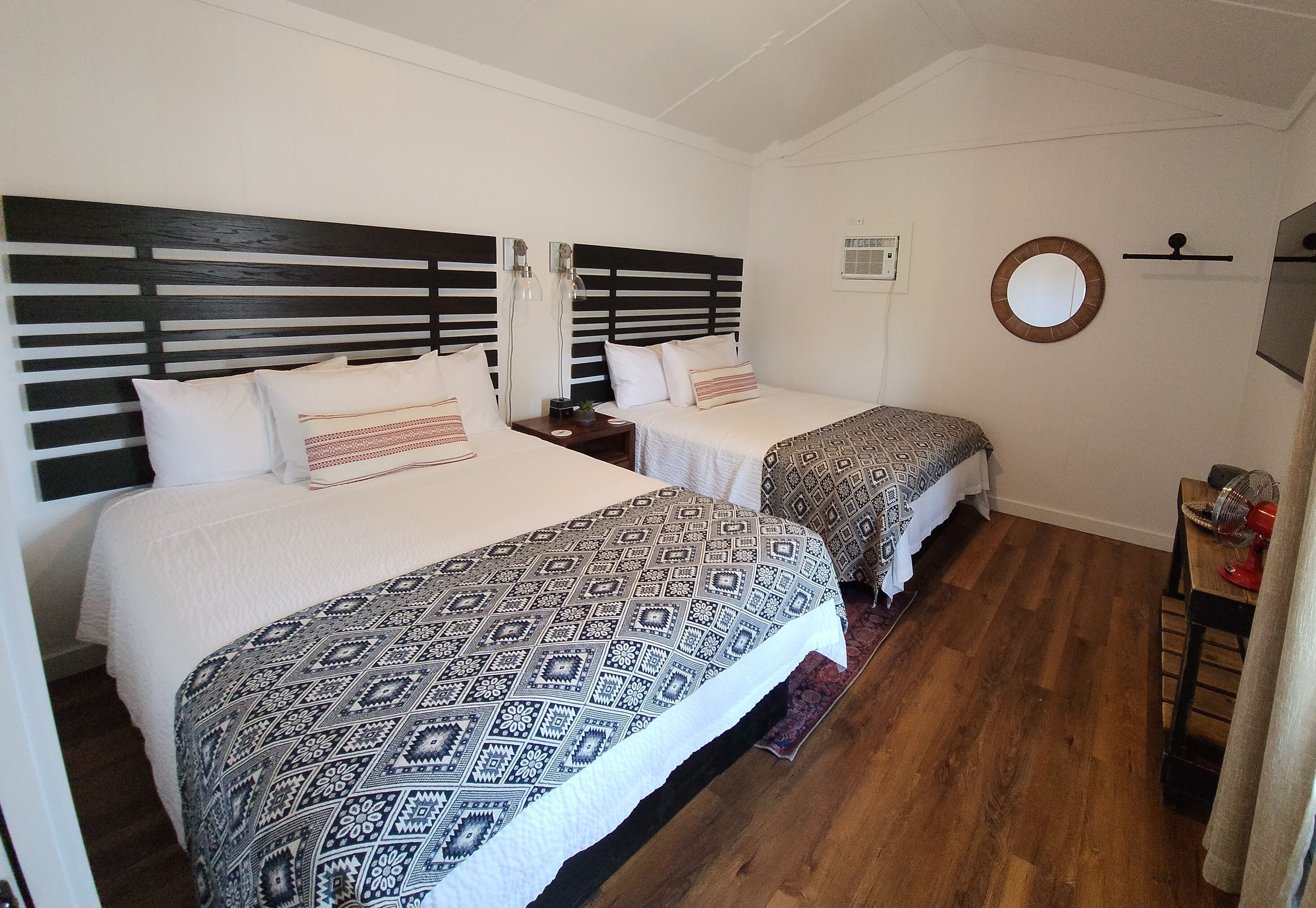The Lakehouse Inn at Sledd Creek