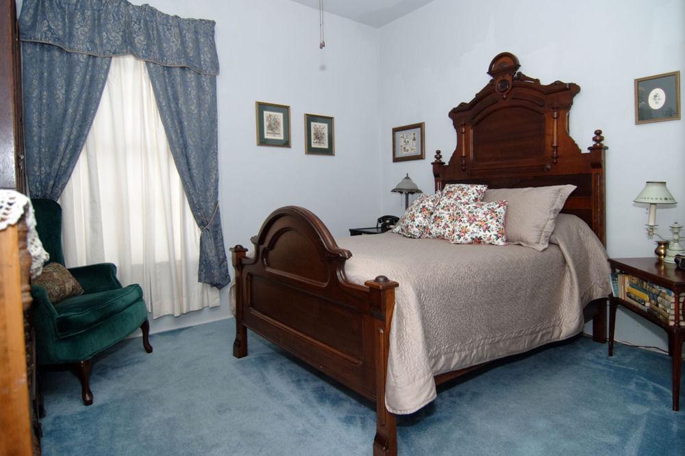 Hall Place Bed and Breakfast