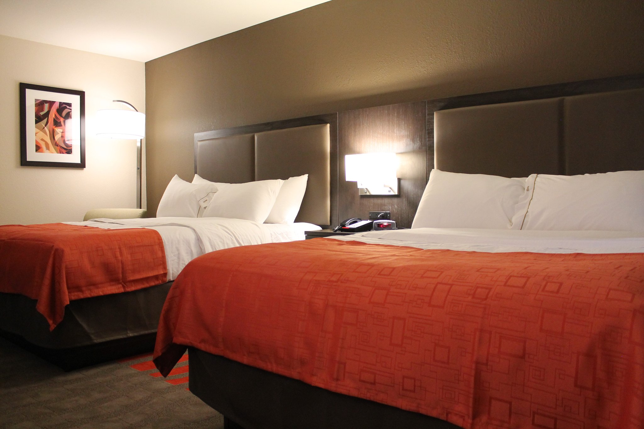 Holiday Inn Express & Suites Glasgow