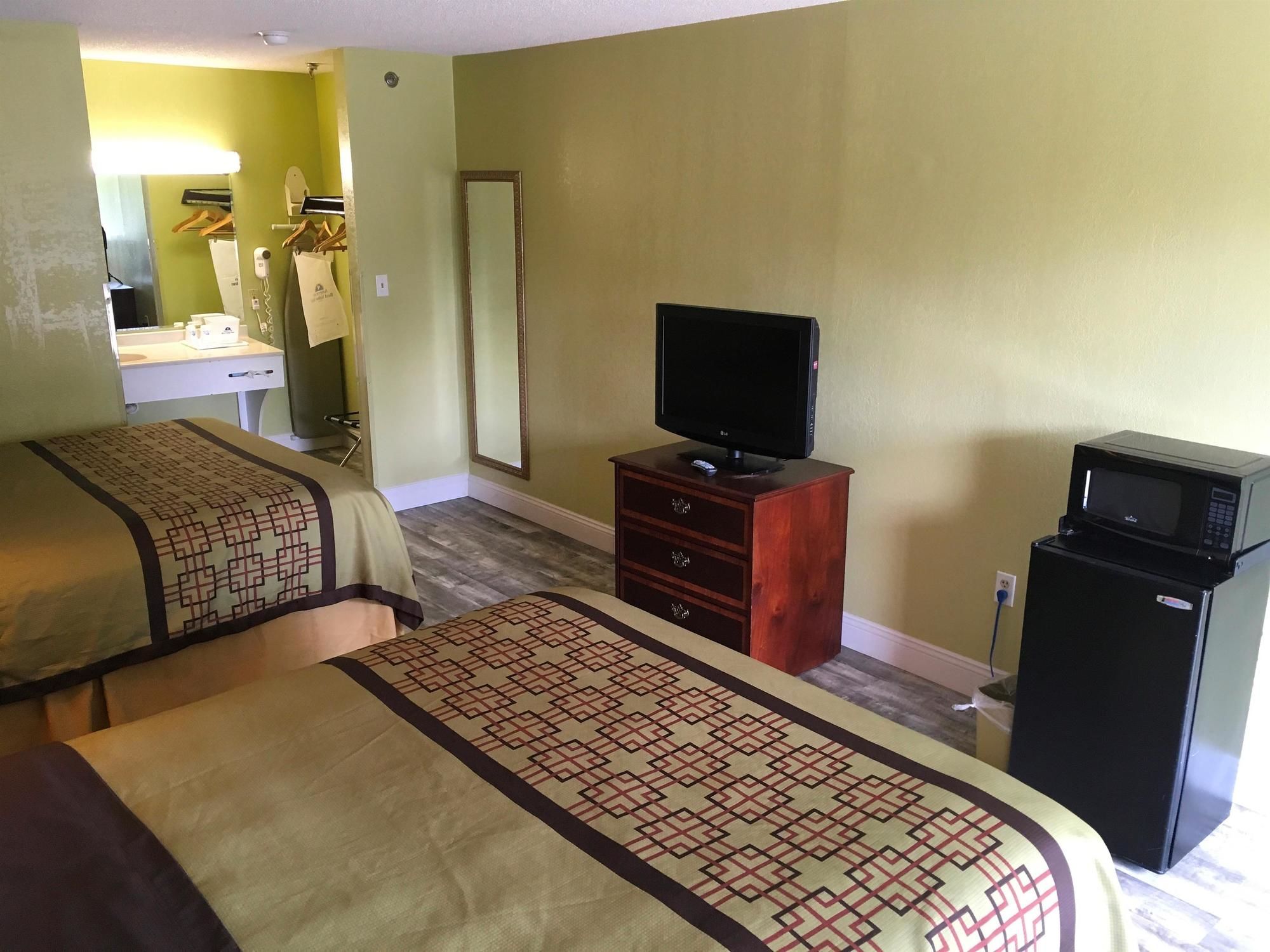 Motel 6 Grand Rivers, KY