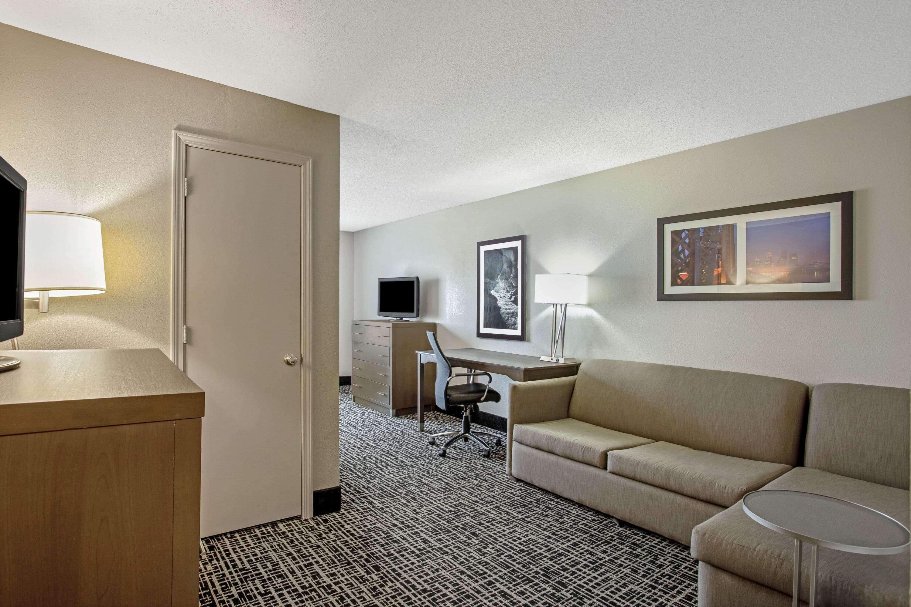 La Quinta Inn & Suites by Wyndham Hopkinsville