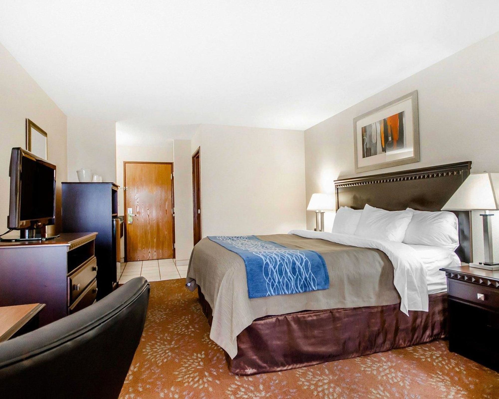 Comfort Inn & Suites