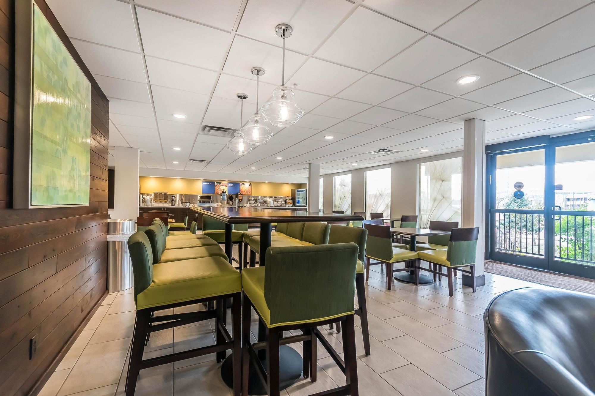 Comfort Inn & Suites