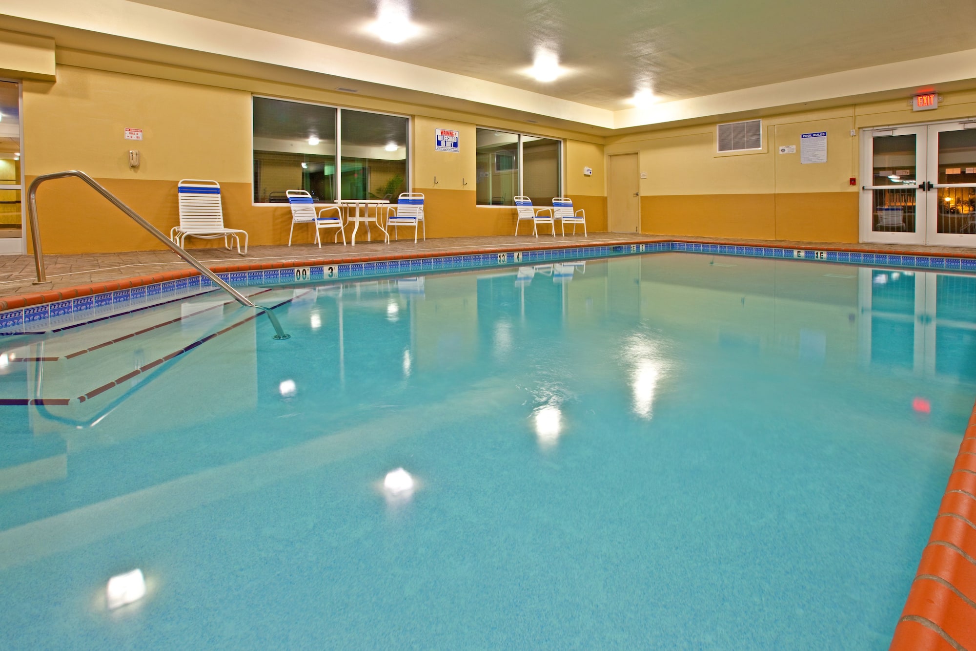 Holiday Inn Express & Suites Lexington Downtown Area-Keeneland