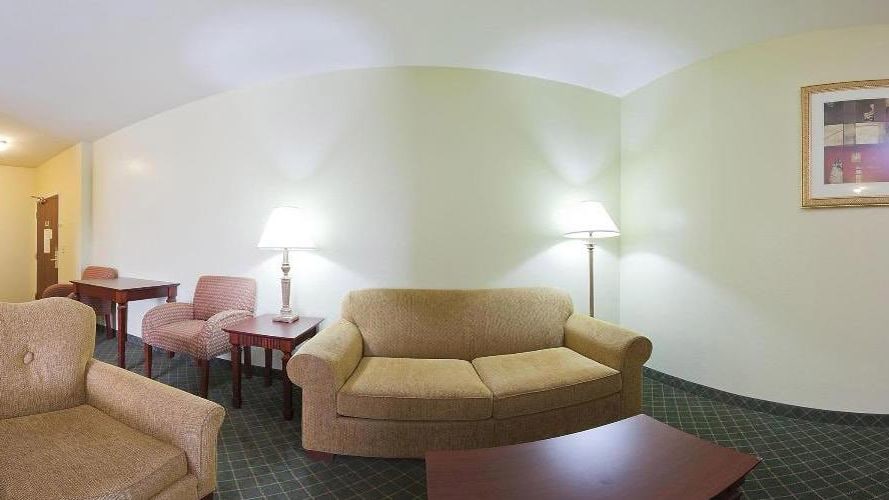 Holiday Inn Express & Suites Lexington-Downtown/University