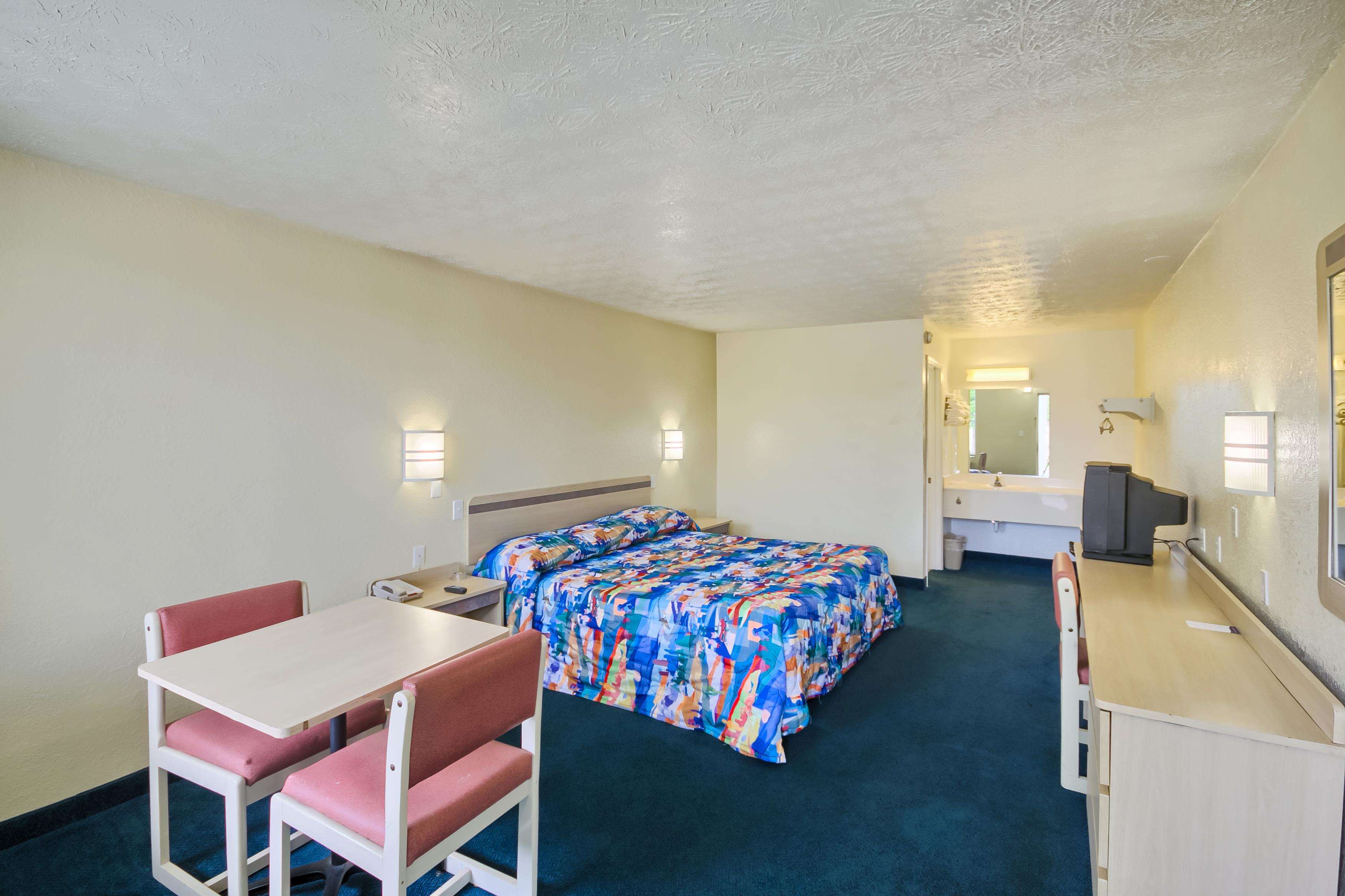 Motel 6 Lexington East